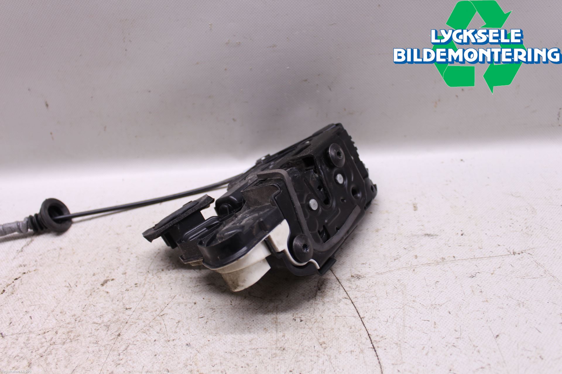Volkswagen VW POLO 10-17 Låskista-Dörrlås