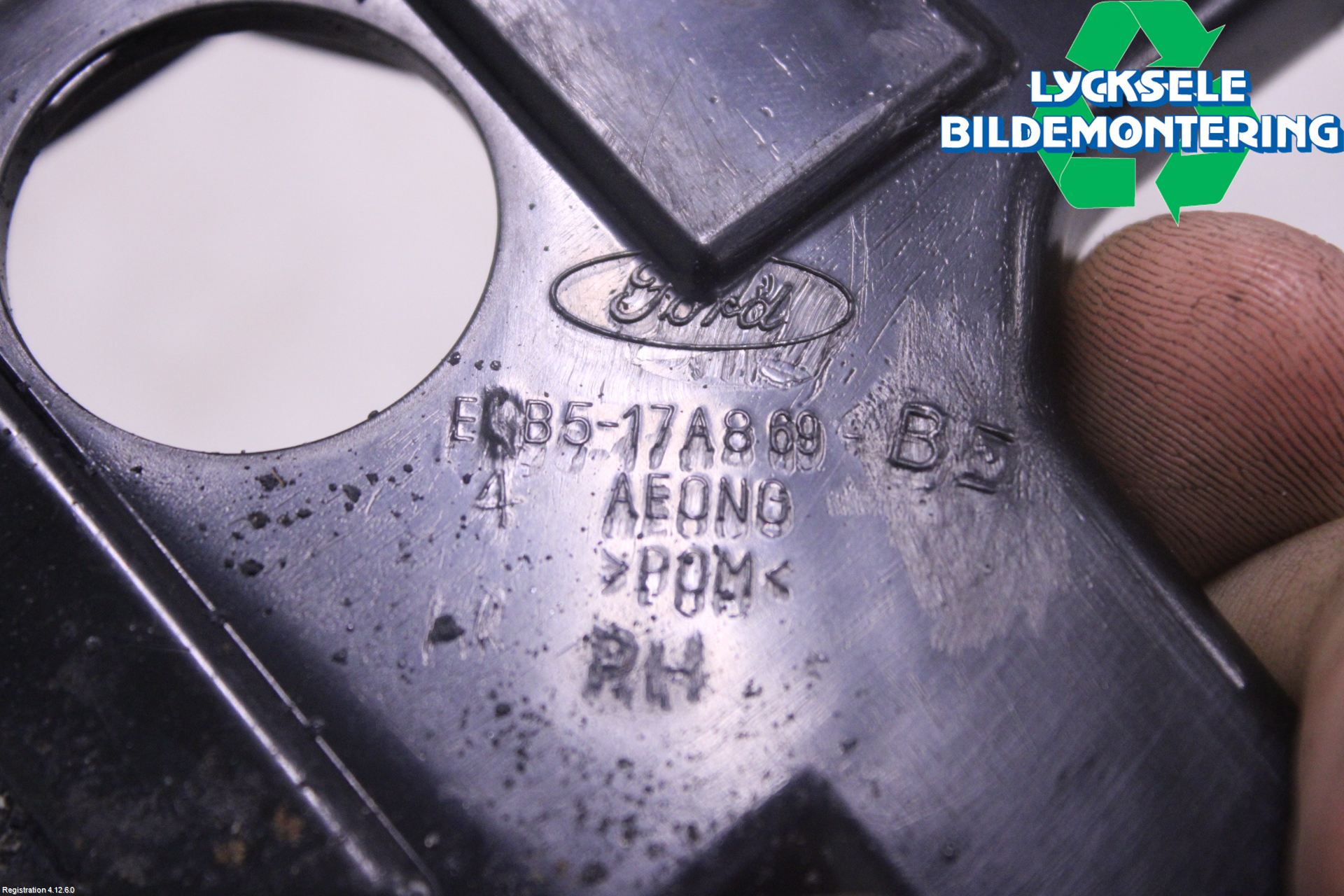 Ford KA+ 16-20 Stötfångarfäste Fram Hö