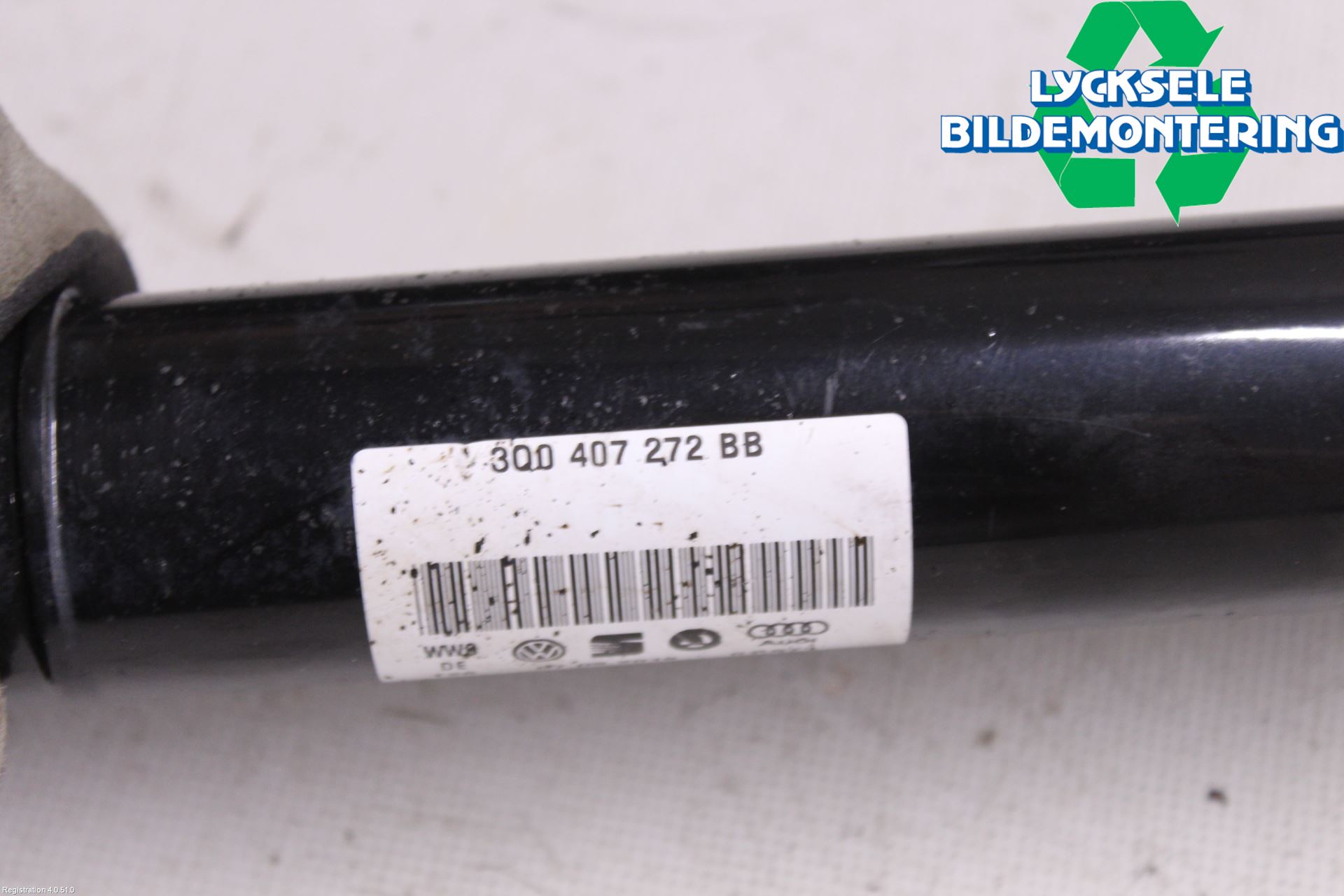 Volkswagen VW PASSAT 15-19 Drivaxel Fram Höger