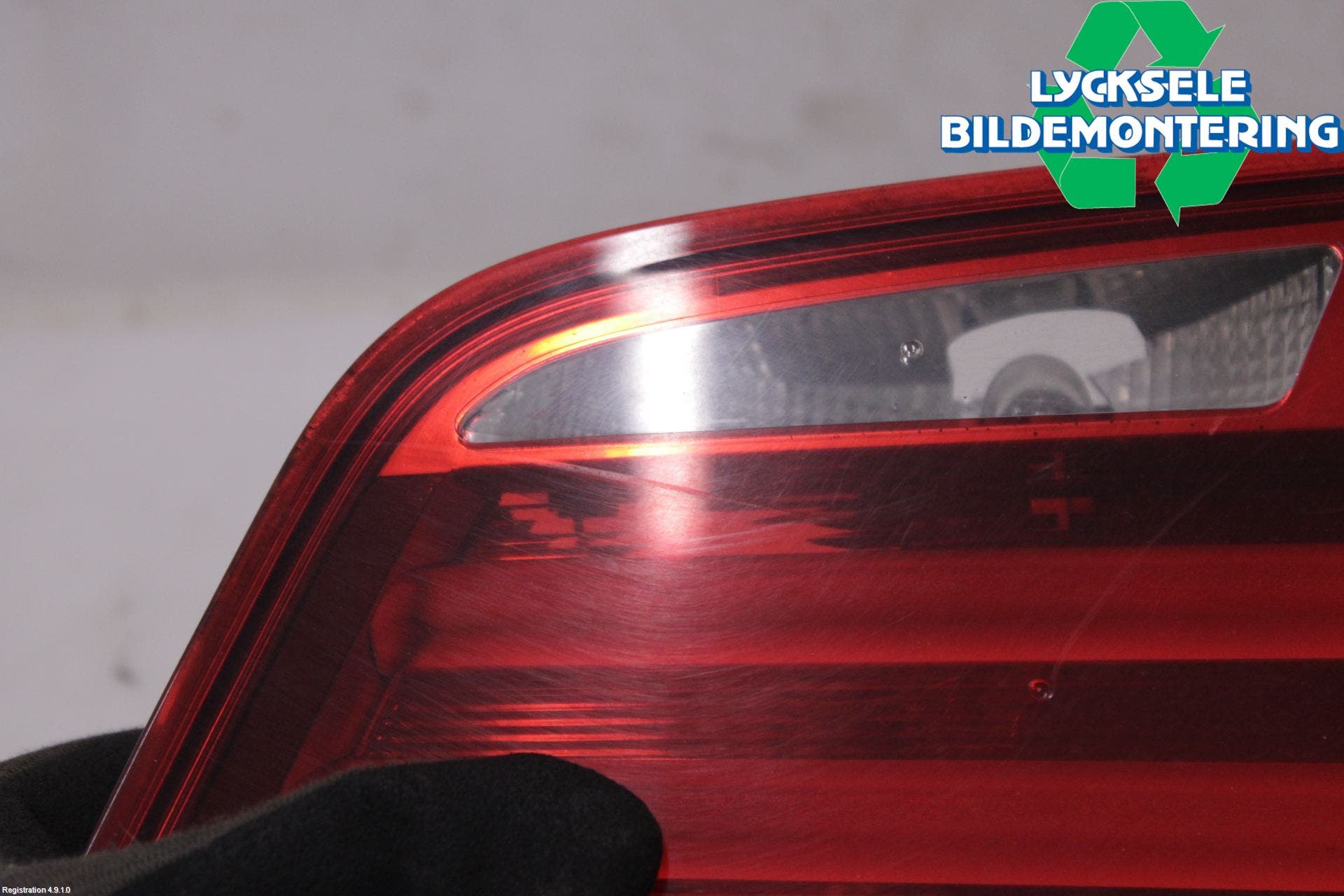 BMW 5 F10/F11/F18 09-17 Bakljus Lucka Hö