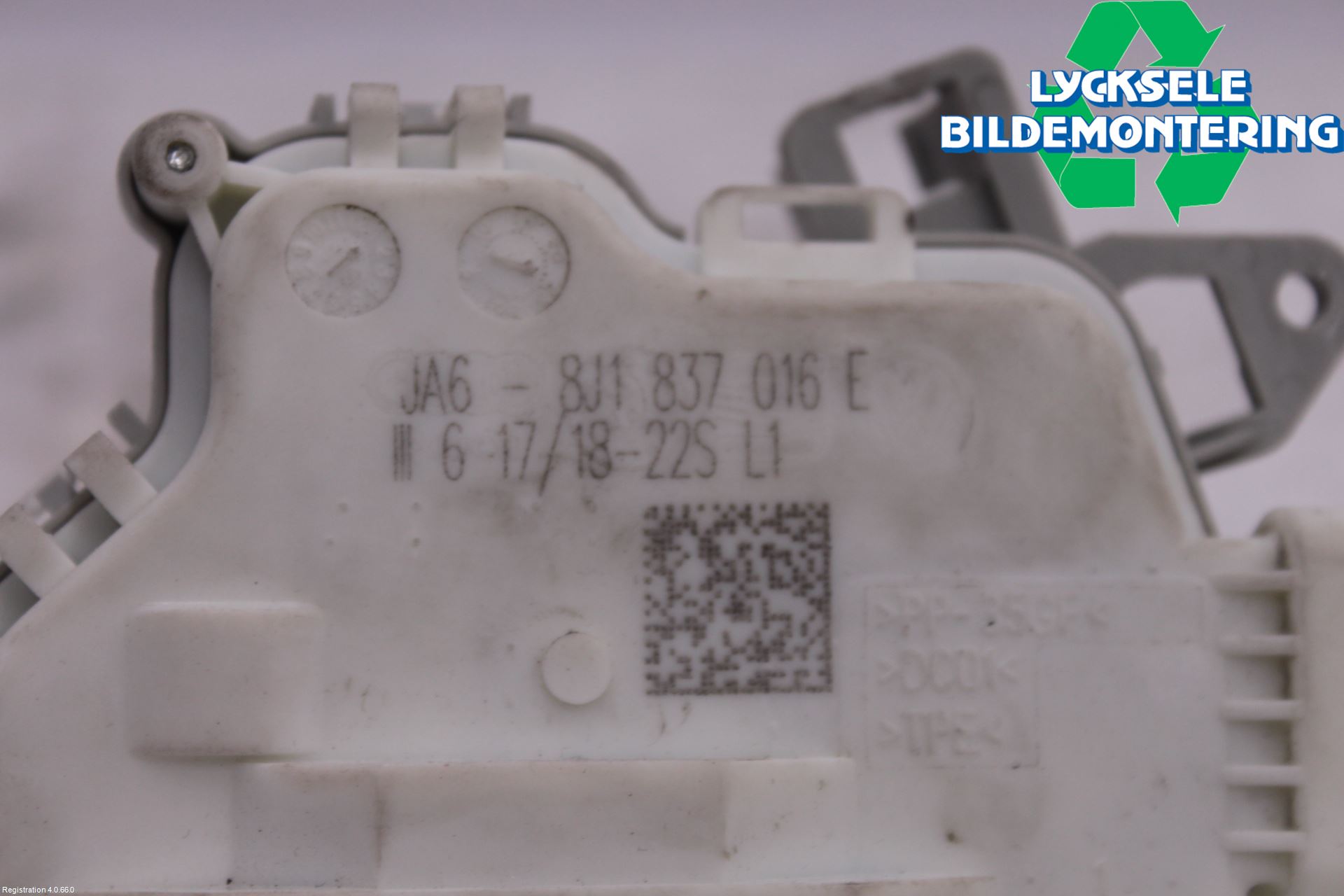 Audi A6 ALLROAD 12-18 Låskista-Dörrlås