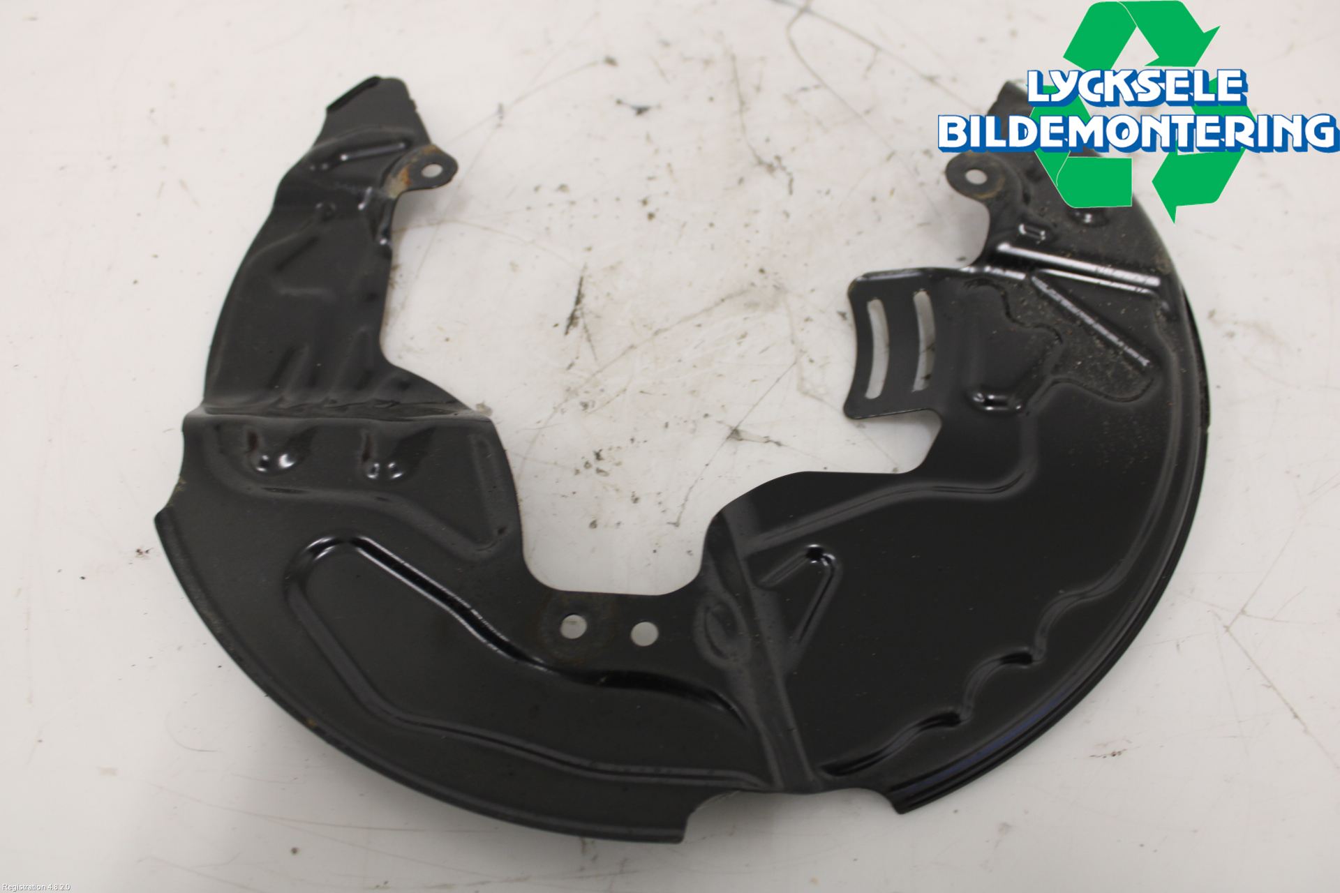 Ford KUGA/KUGA PHEZ/FHEV 20- Bromssköld Fram