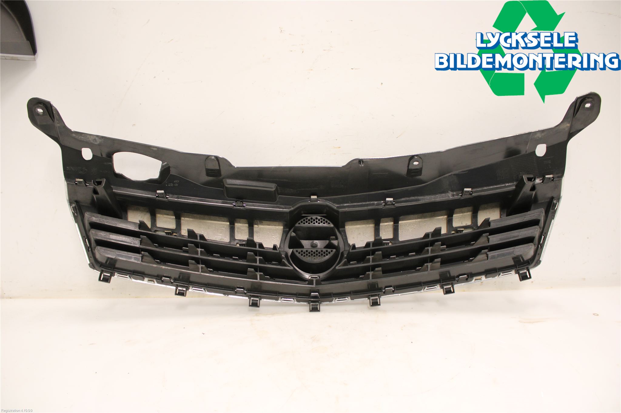 Opel ASTRA J 10-15 Grill Komp