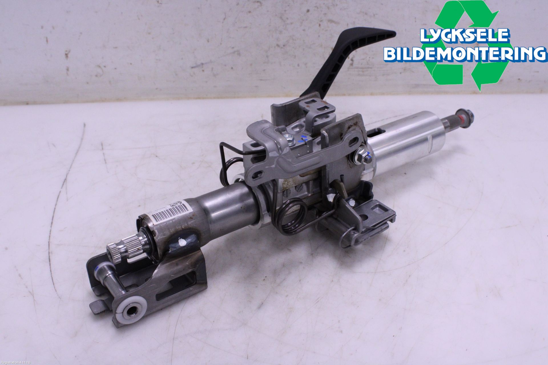 Nissan QASHQAI 21- Rattaxelagg Justerbart