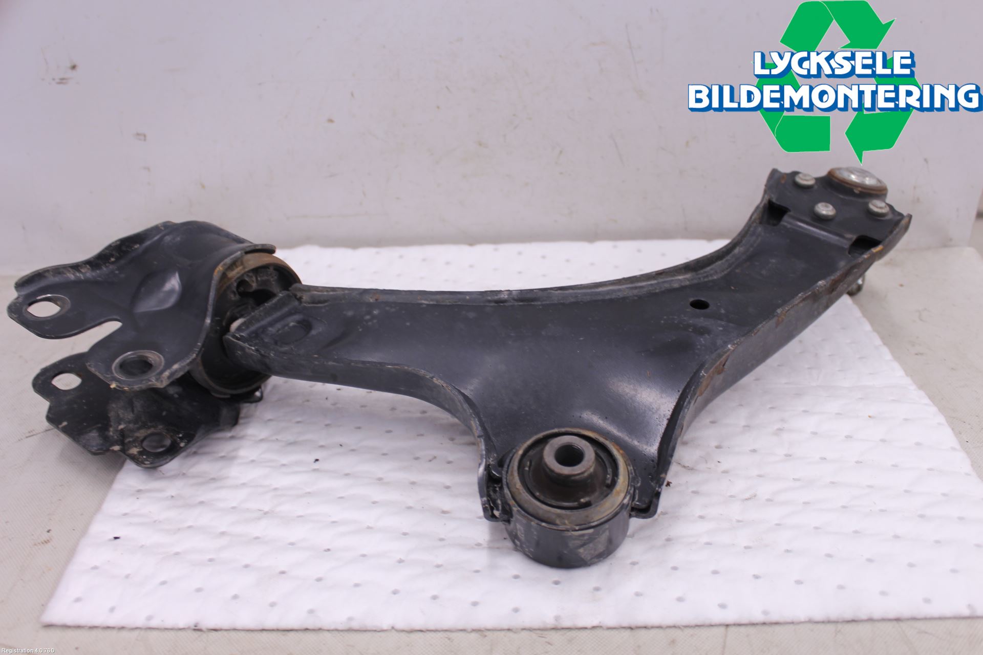 Ford MONDEO 07-15 Bärarm Fram Undre Hö