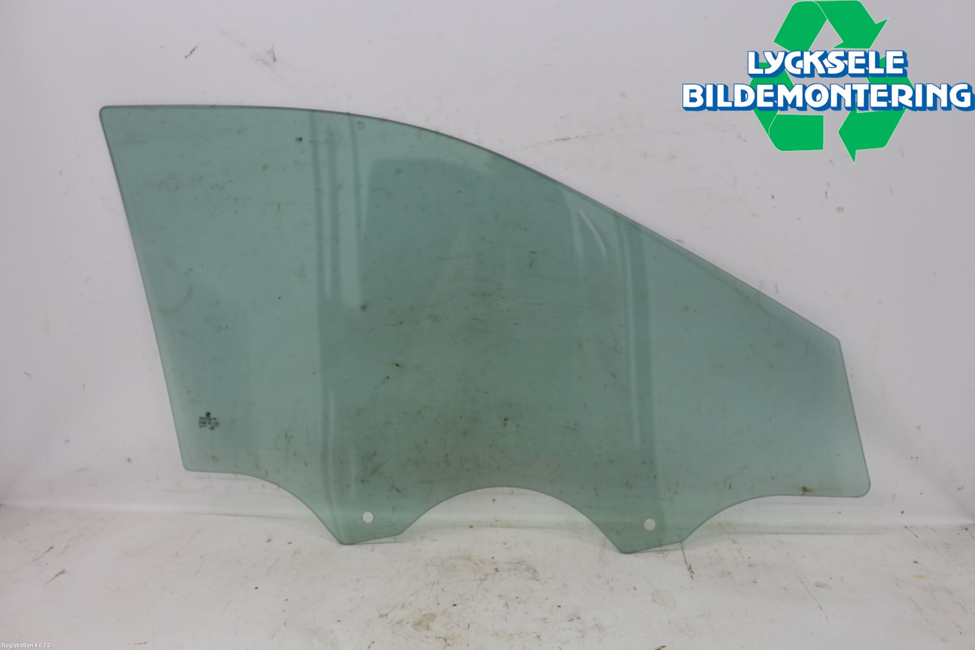 Seat ARONA Dörruta Fram Vänster