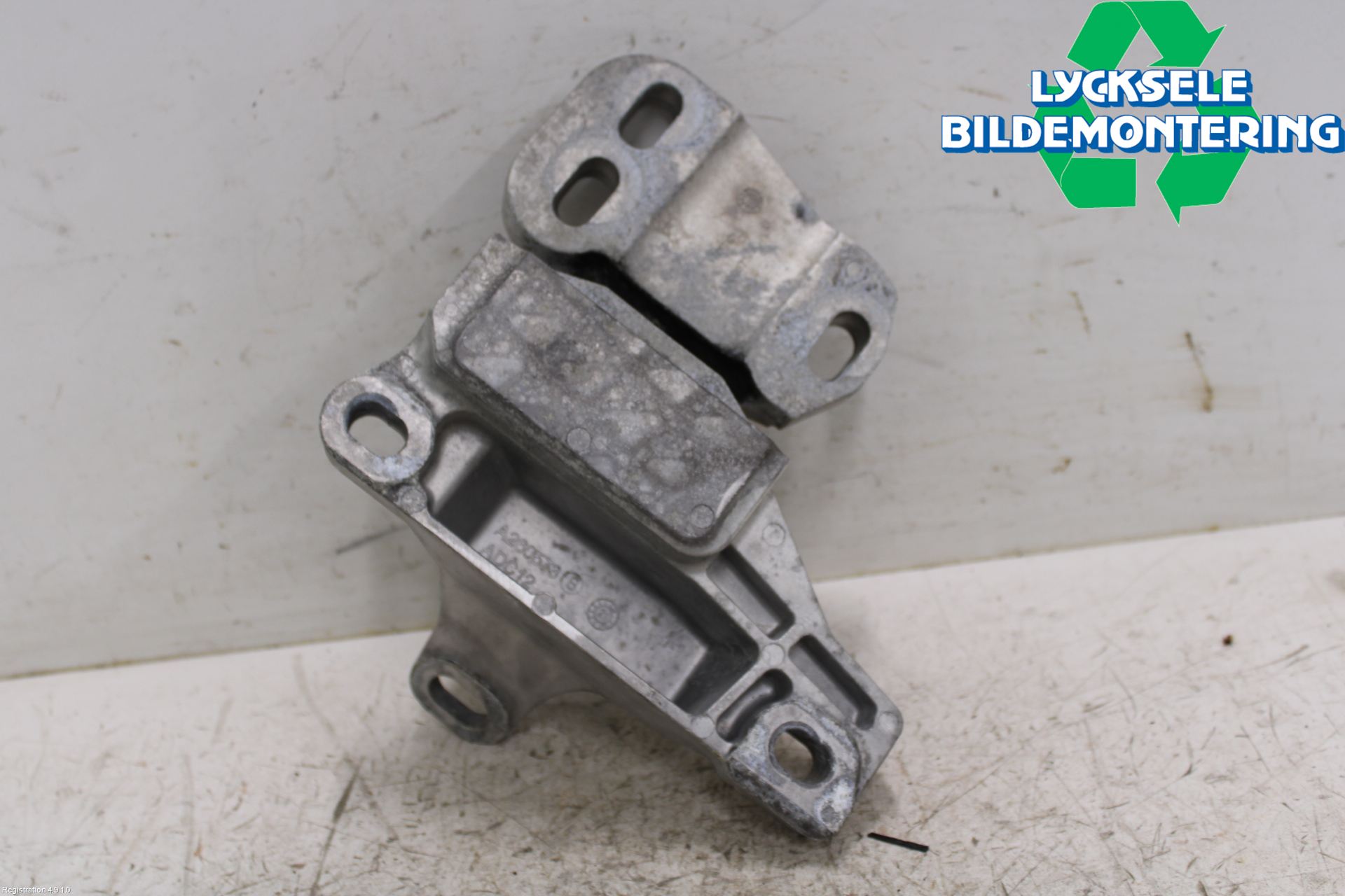 Mazda MX-30 20- Motorfäste