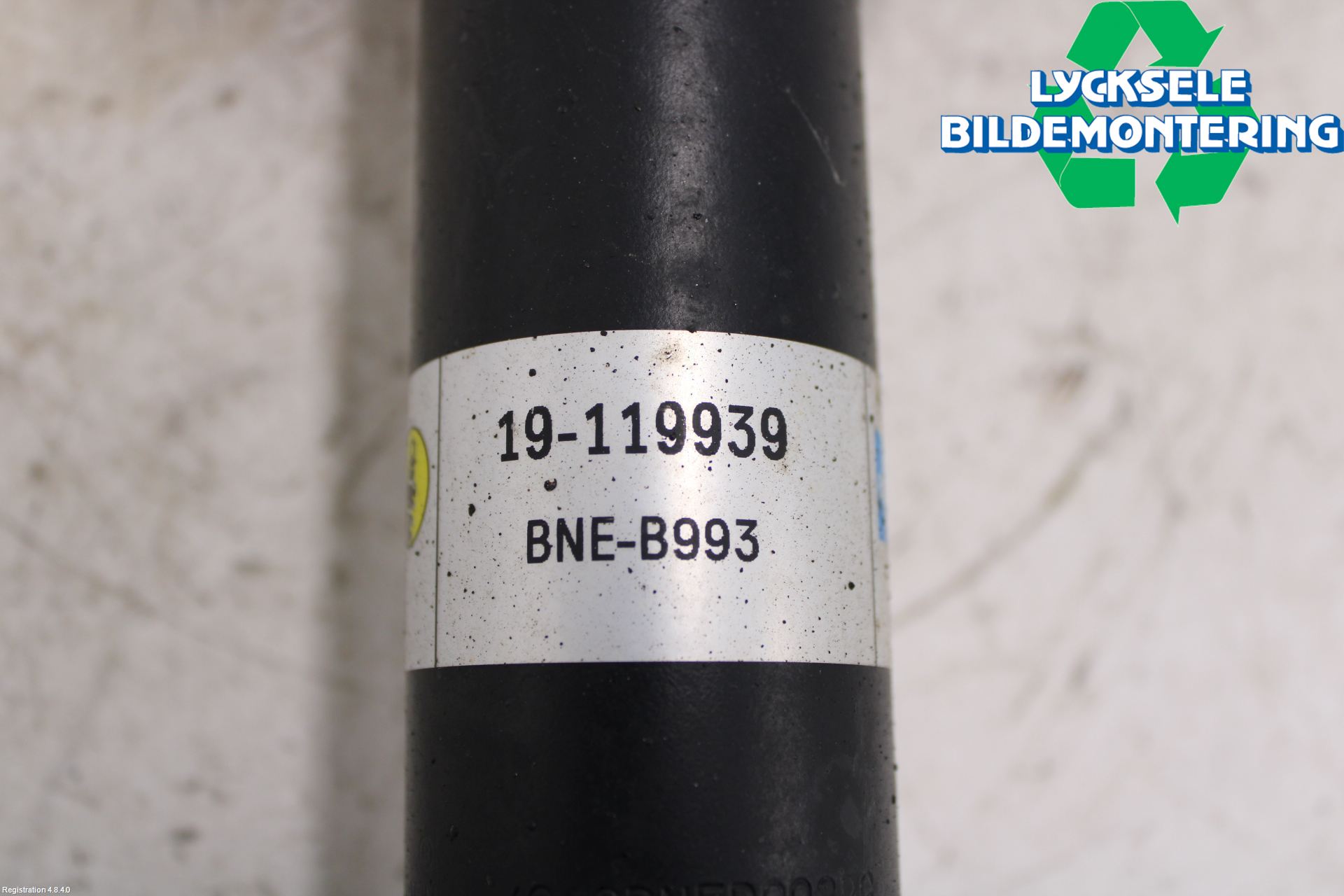 Volkswagen VW PASSAT 01-05 Fjäderben Fram Vänster