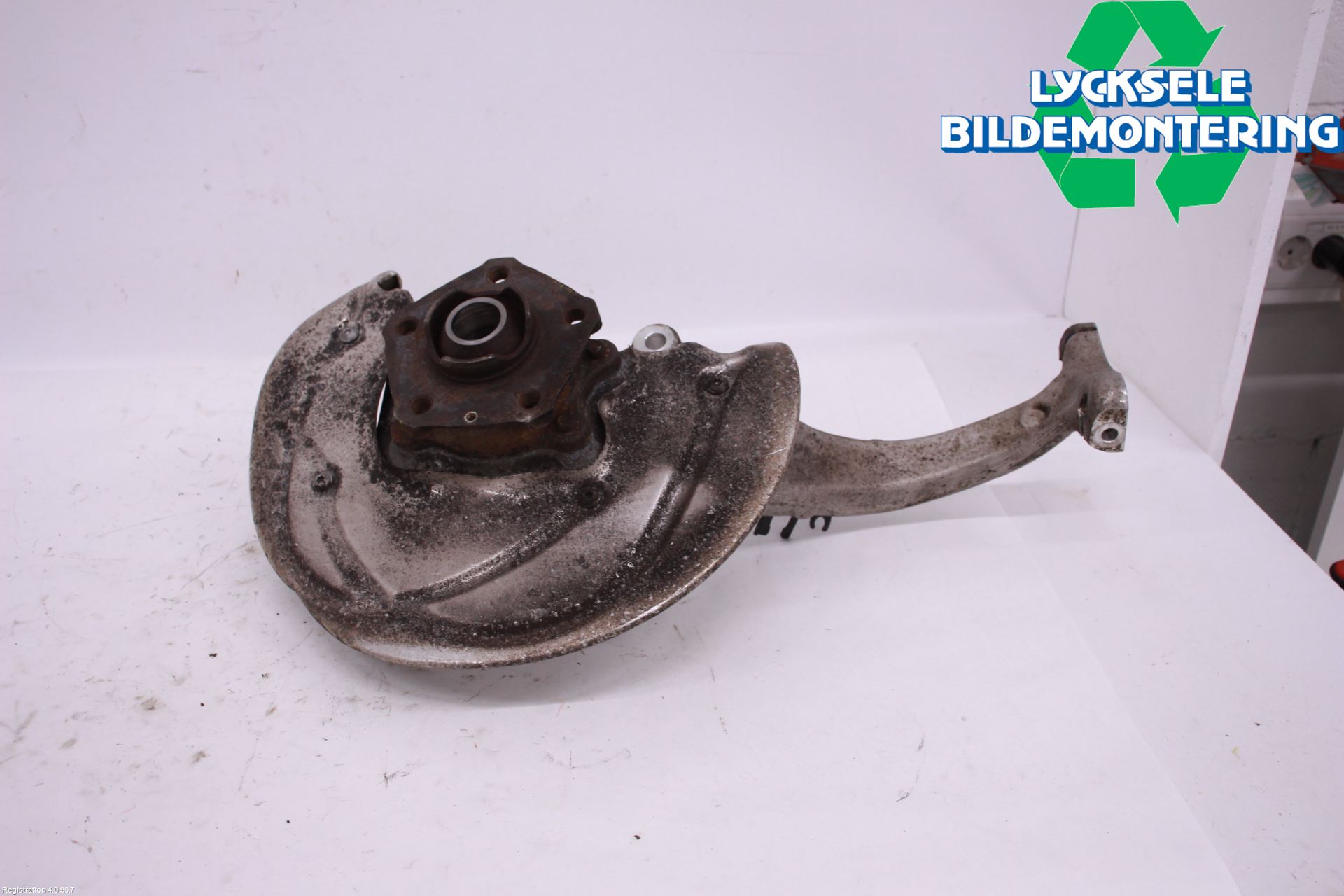 Audi A4 ALLROAD 17- Styrspindel Lagerhus Hö