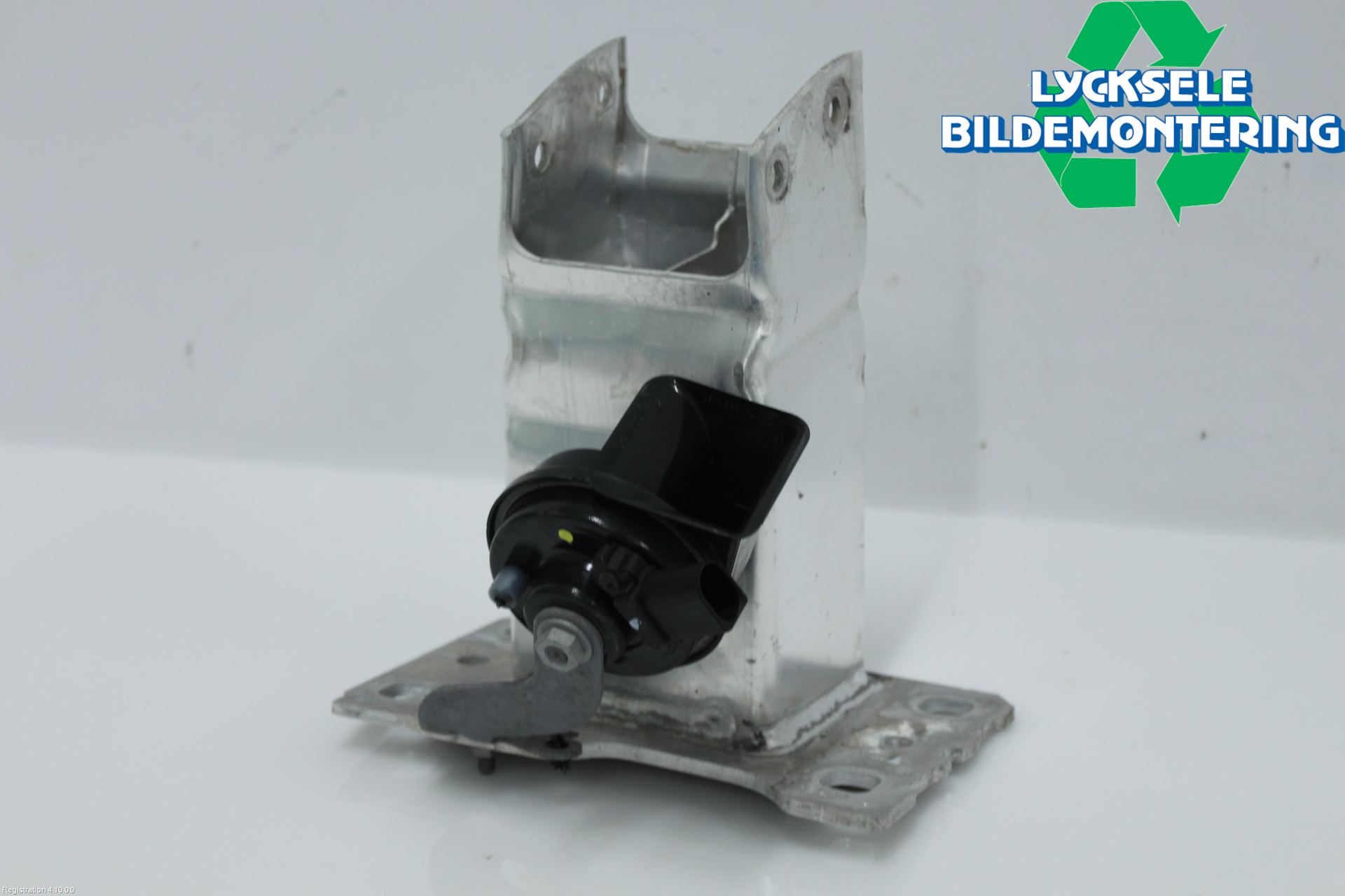 Audi A4/S4 B9 16-19 Stötfångarbärjärn Fram