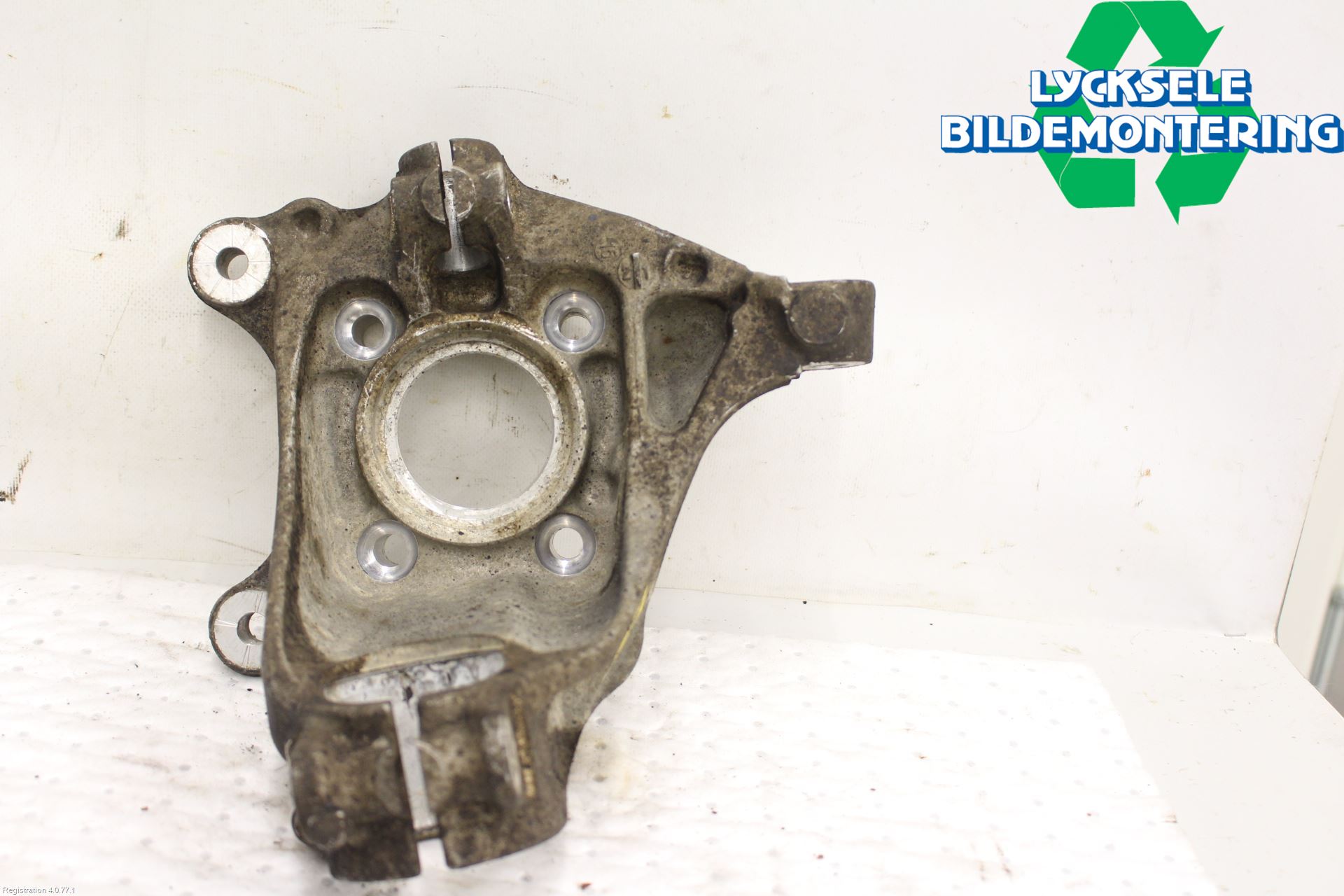 BMW 2 F45 Active Tourer 14-21 Styrspindel Lagerhus Vä