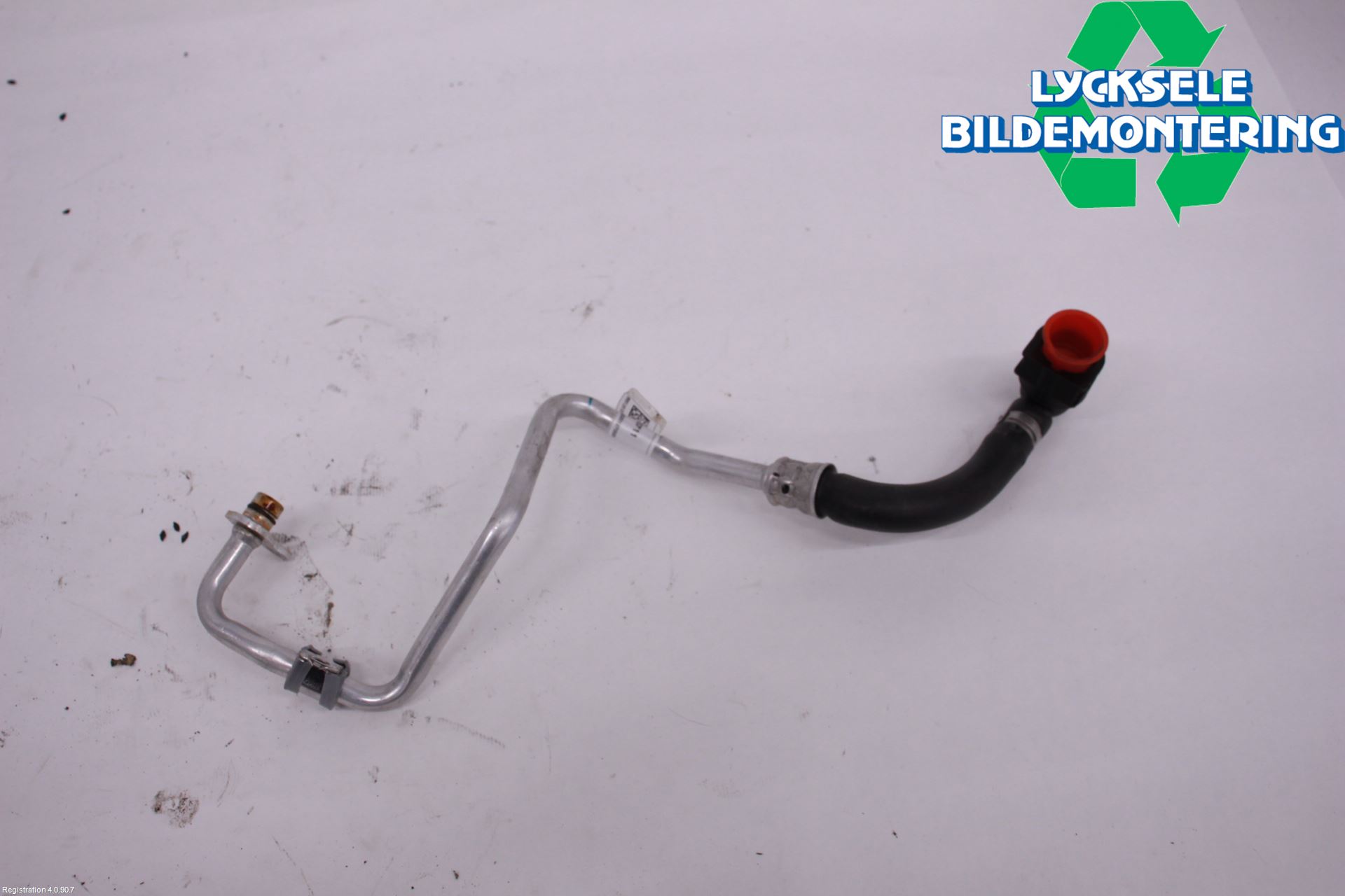 BMW 5 G30/G31/F90 17-23 Turbovattenrör