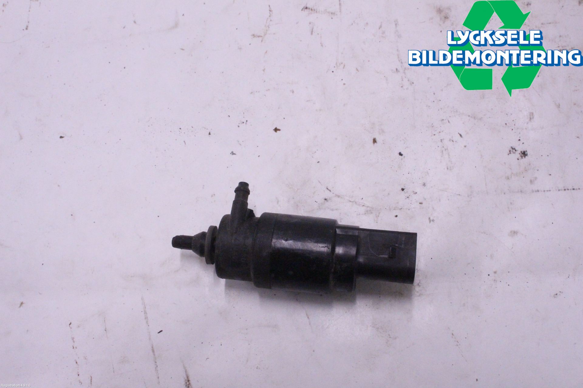 Volkswagen VW AMAROK 2H 10-22 Spolarpump Vindruta