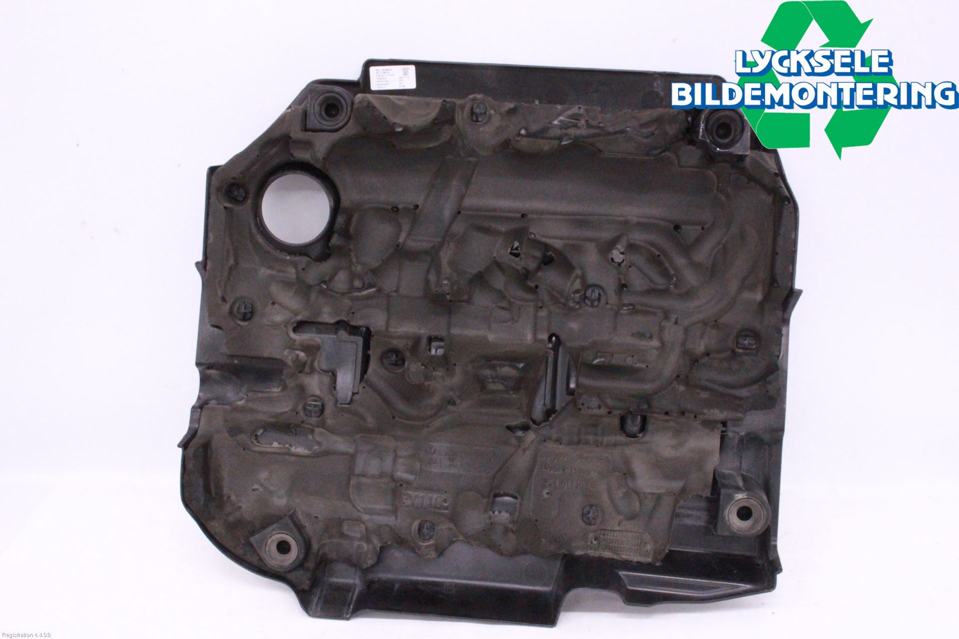 Audi Q2/SQ2 17- Motorkåpa