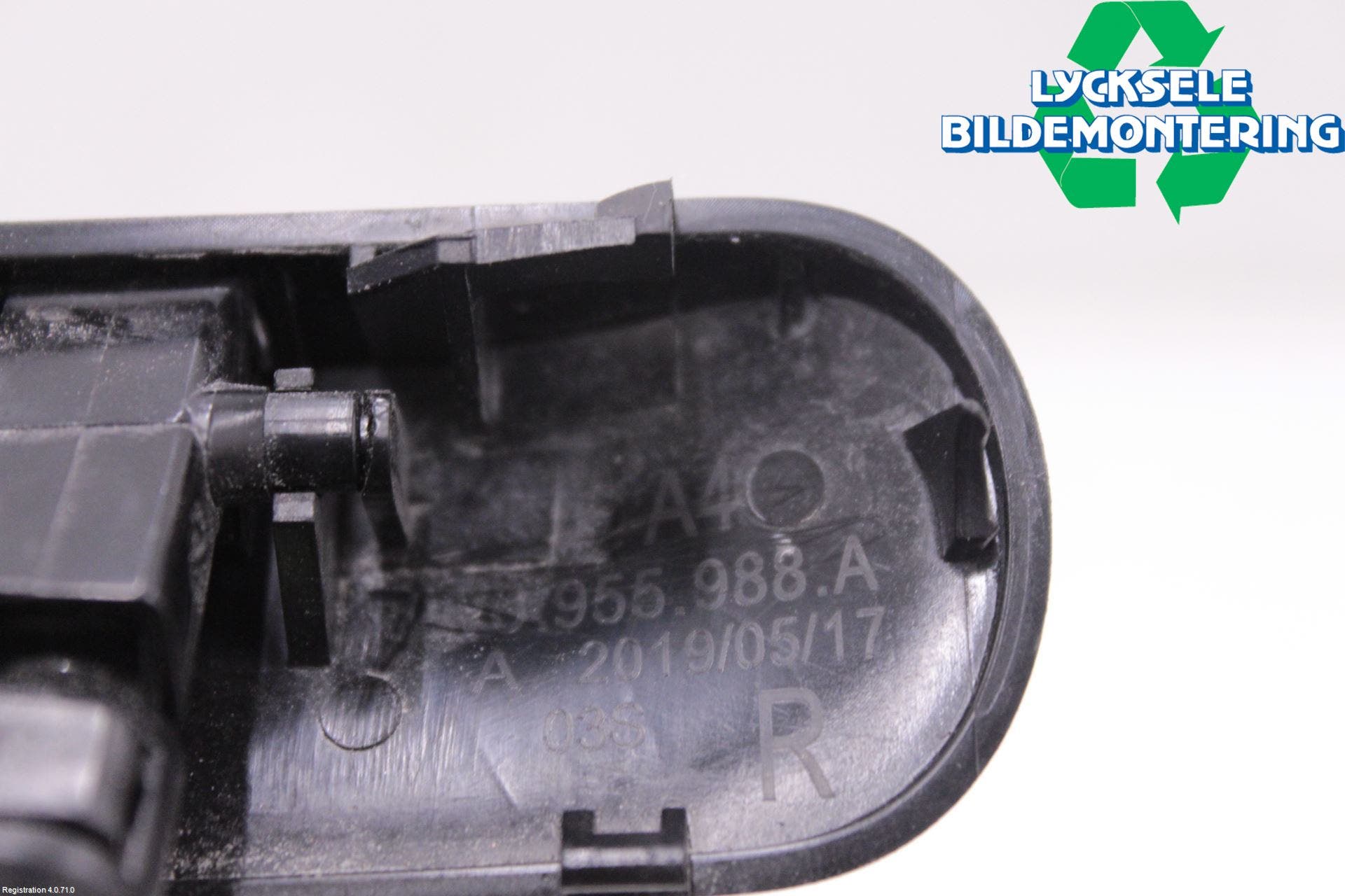 Audi A4/S4 B9 20- Spolarmunstycke Rutor