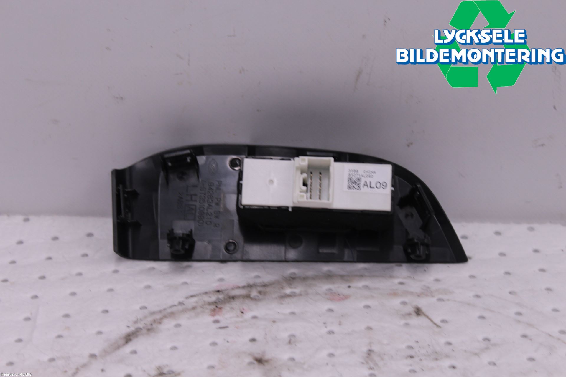 Subaru OUTBACK 15-20 Strömställare Elhiss