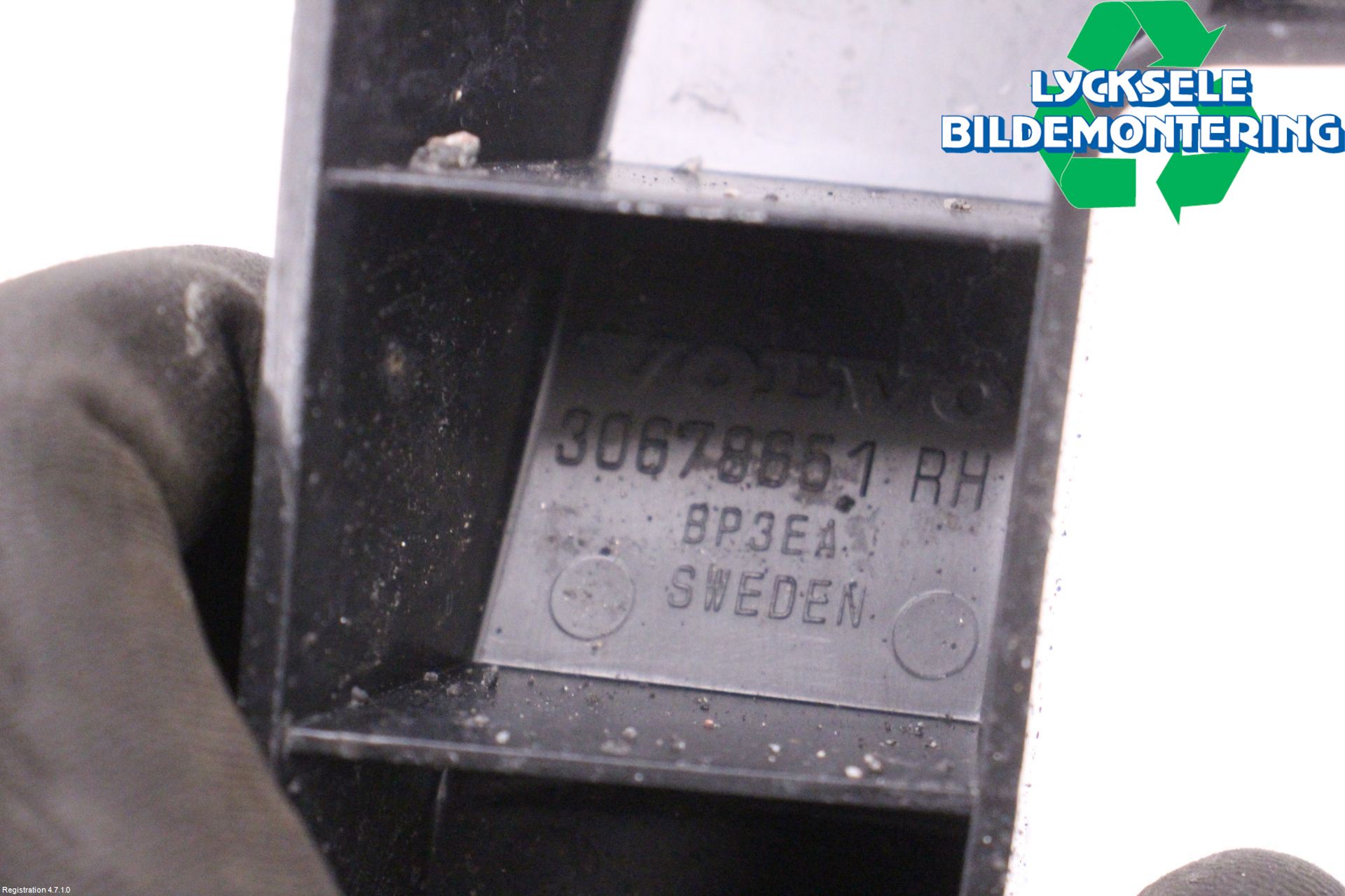 Volvo V70 08-13 Stötfångarfäste Bak Hö