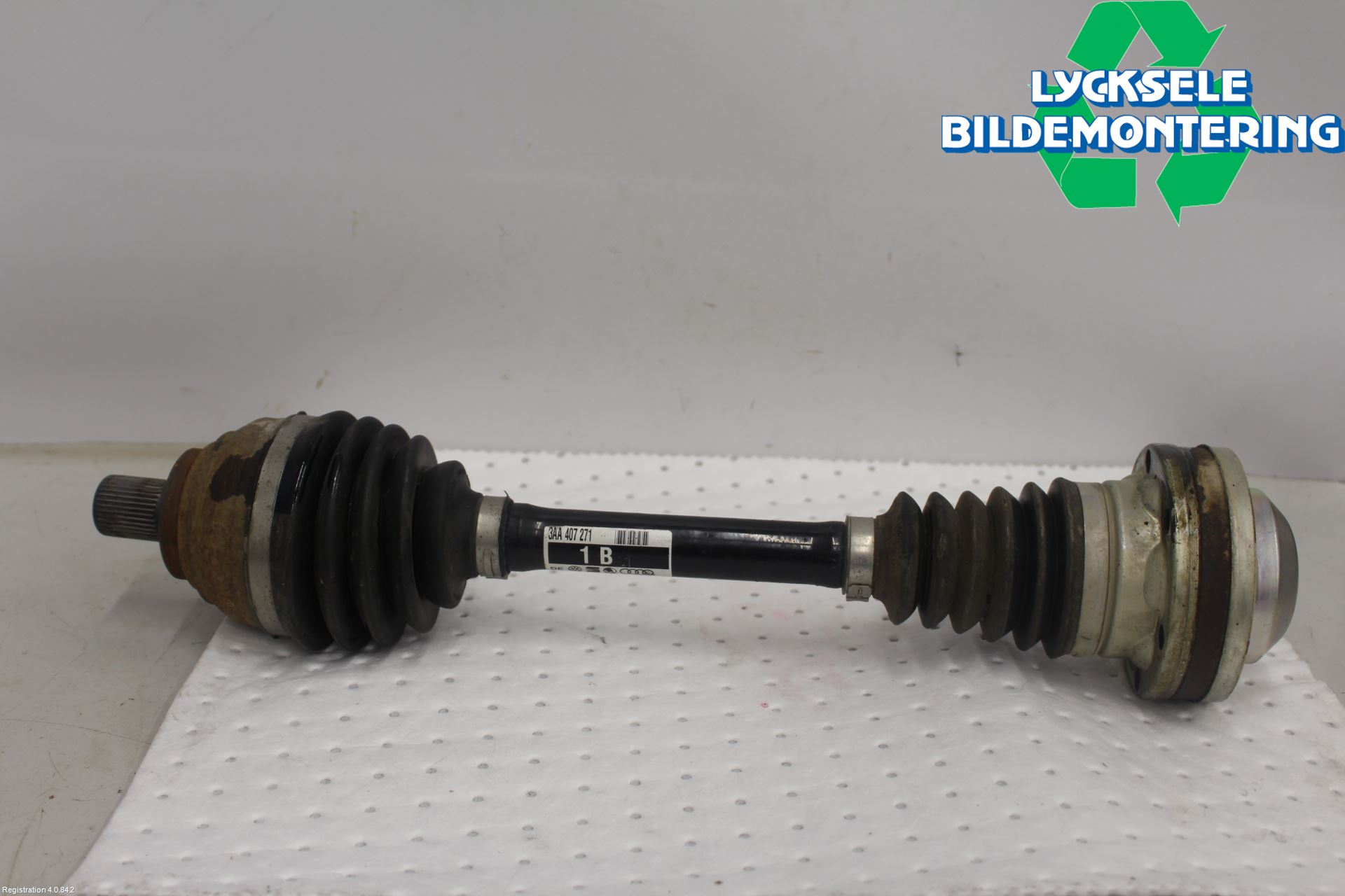 Volkswagen VW CADDY 16-20 Drivaxel Fram Vänster
