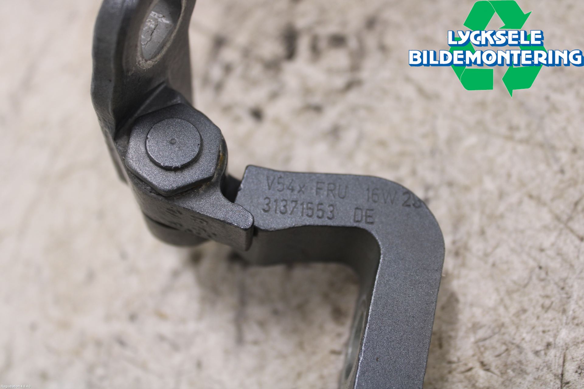 Volvo V90 17->> Dörrgångjärn