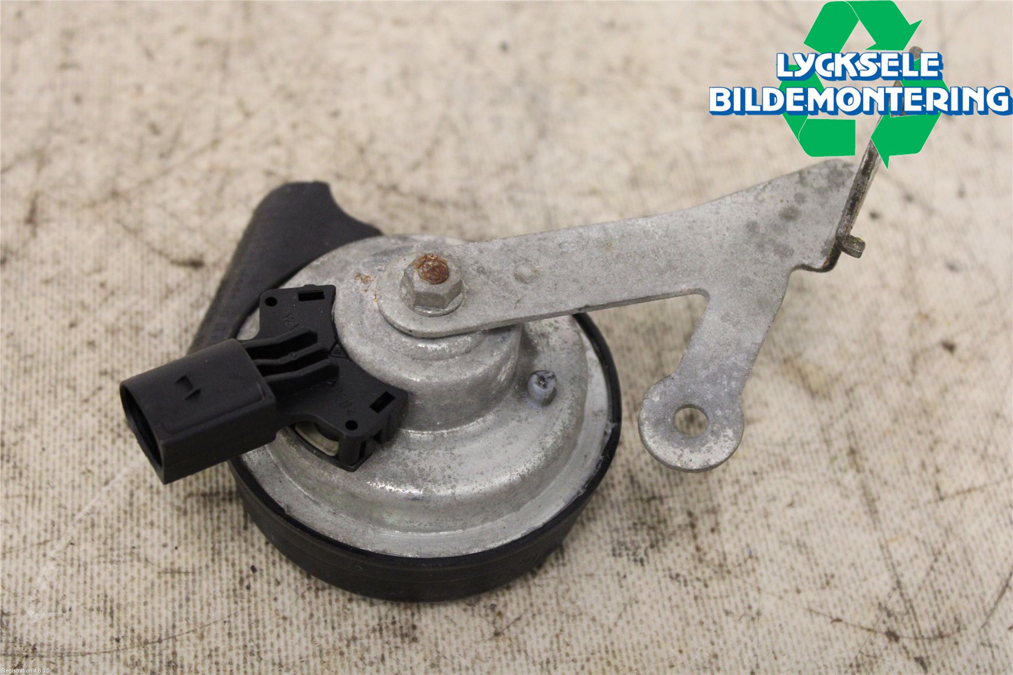 Volkswagen VW PASSAT 11-14 Signalhorn