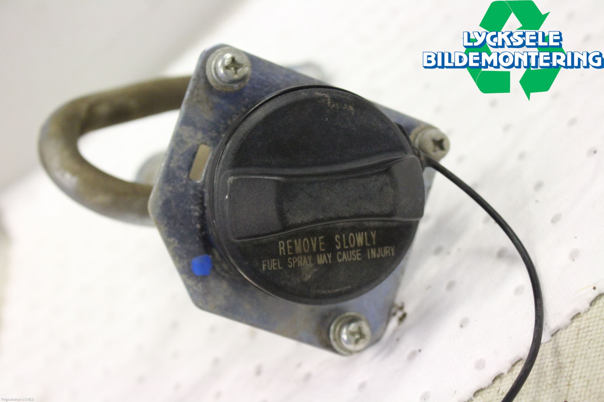 Isuzu D-MAX Bränslepåfyllnrör-Slang