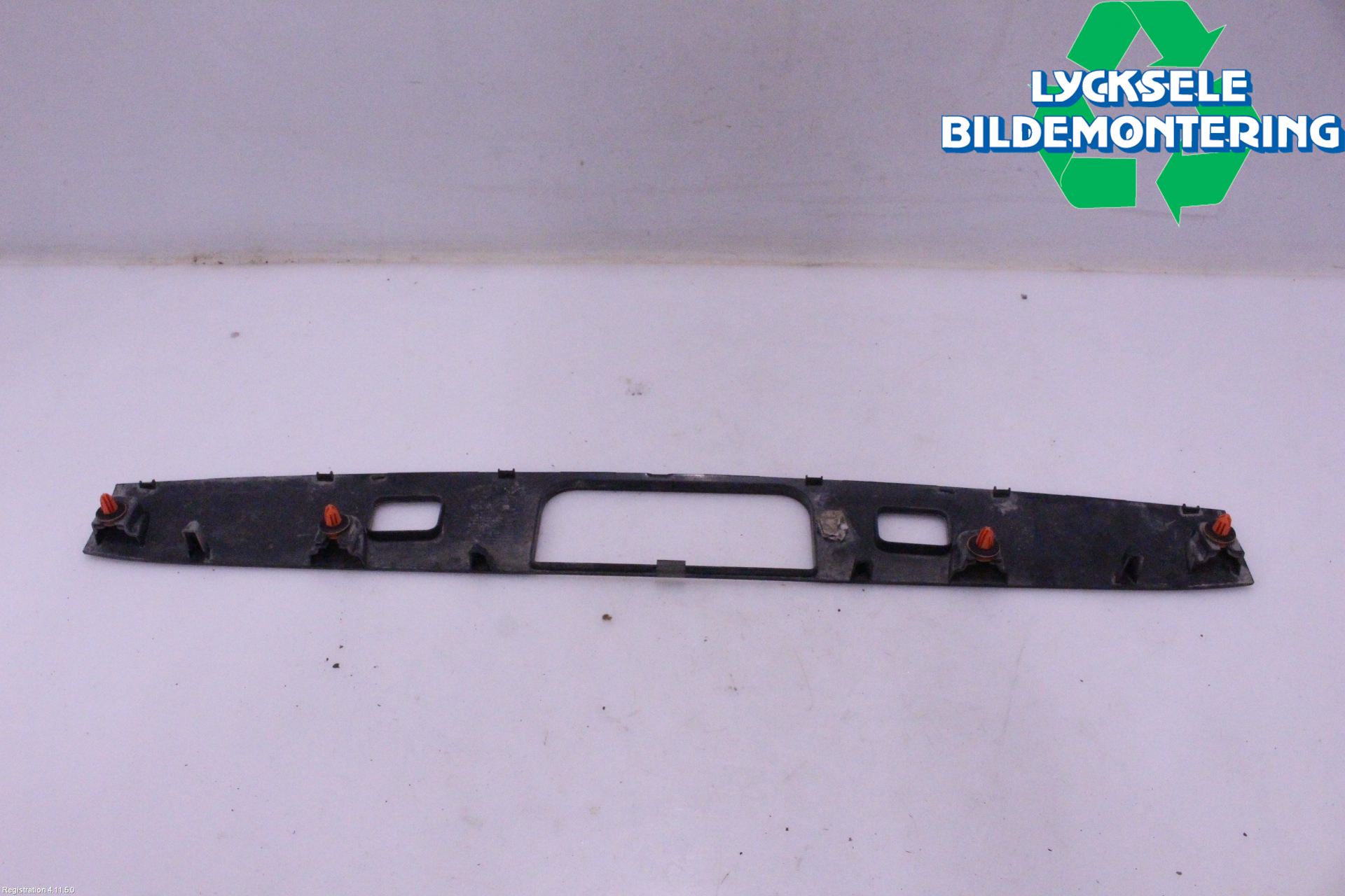 Mercedes-Benz MB E-KLASS (W214) 24- List Bak-Baklucka
