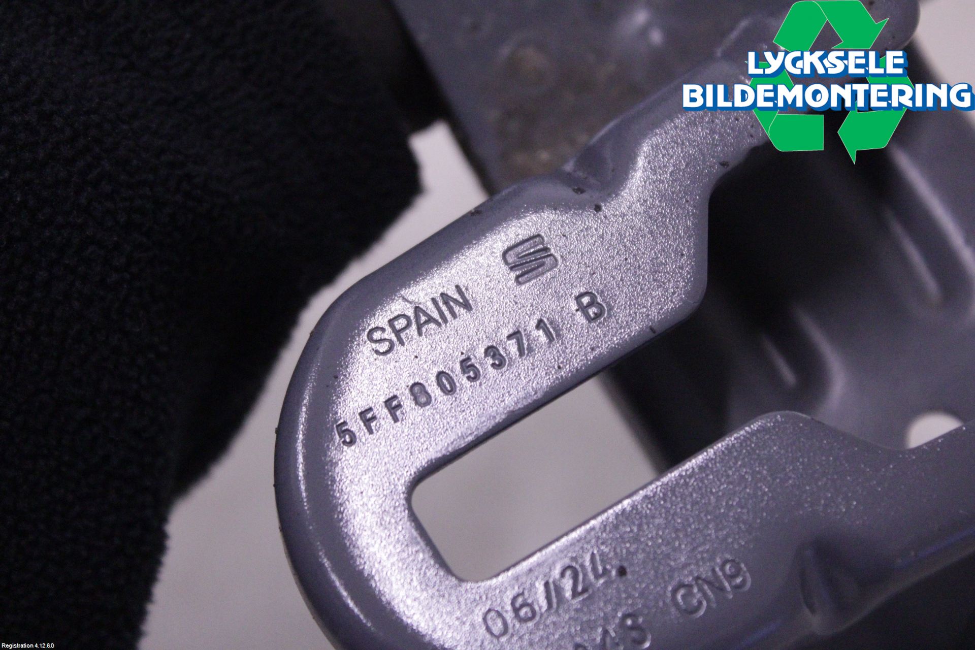 Cupra FORMENTOR 21- Skärmfäste Fram Vä