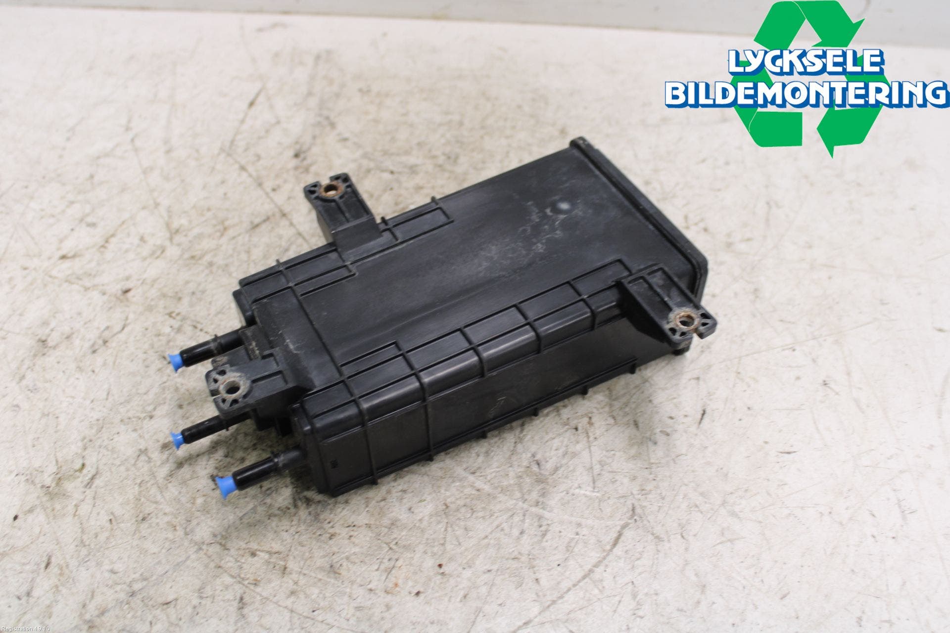 Suzuki ACROSS 21- Bränsle Kolkanister