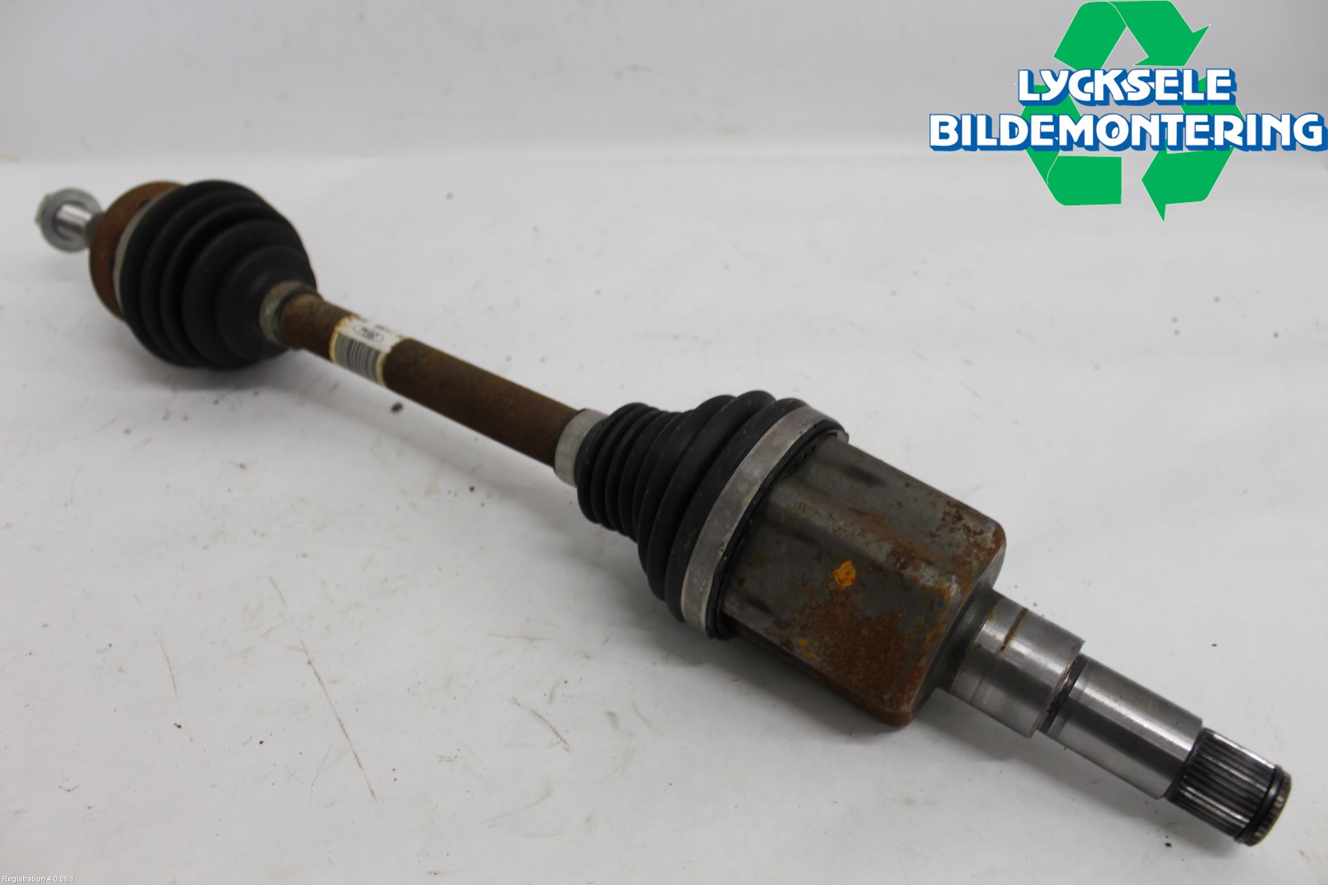 Ford KUGA/KUGA PHEZ/FHEV 20- Drivaxel Fram Vänster