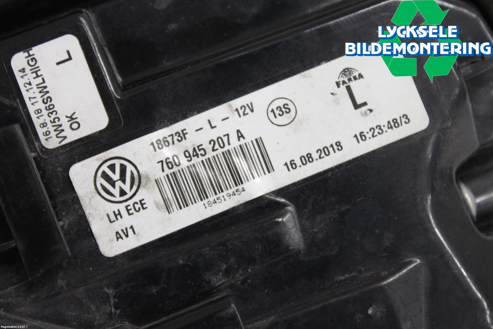 Volkswagen VW TOUAREG CR 18- Bakljus Vänster