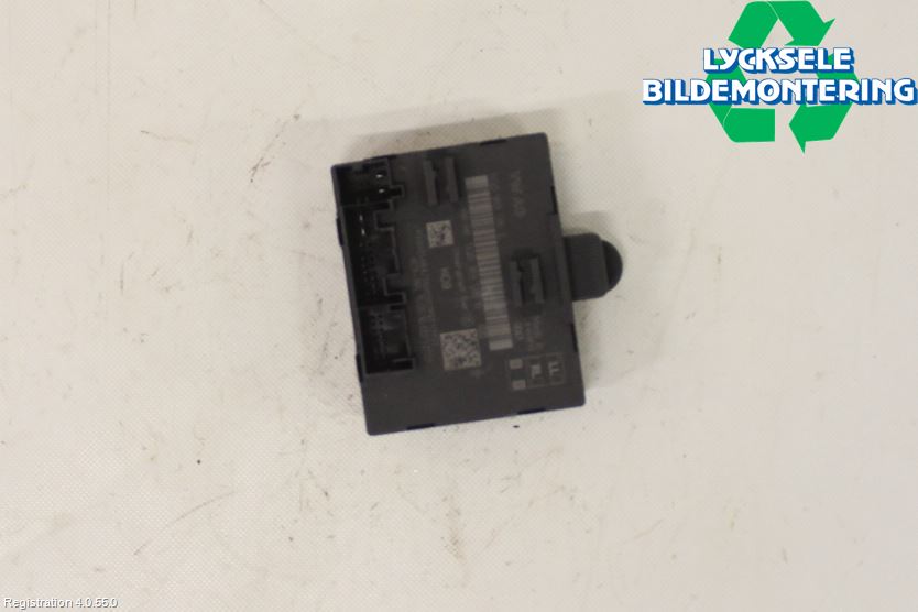 Volkswagen VW PASSAT 15-19 Styrenhet Dörr