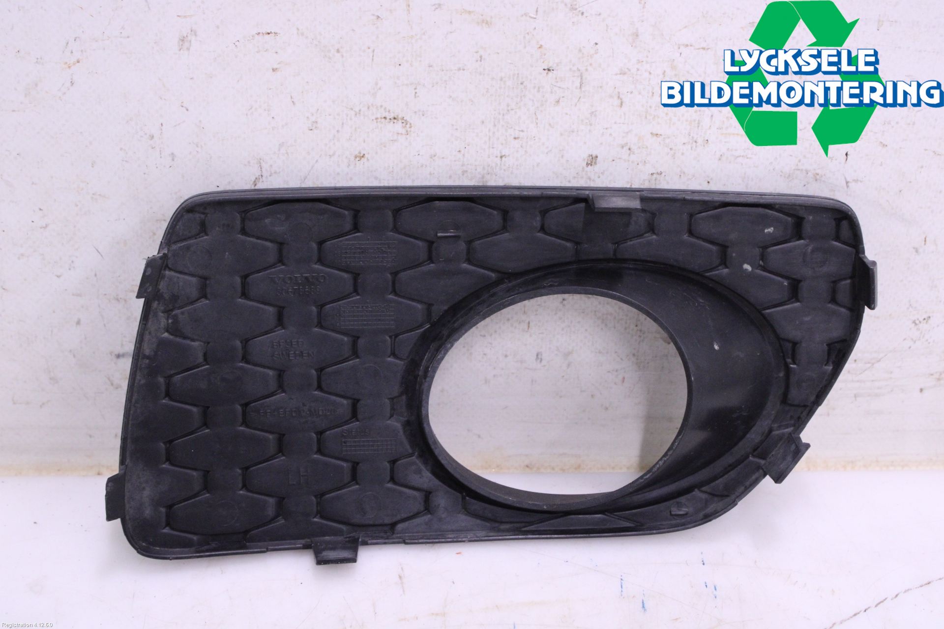 Volvo XC70 08-13 Dimljussarg Fram