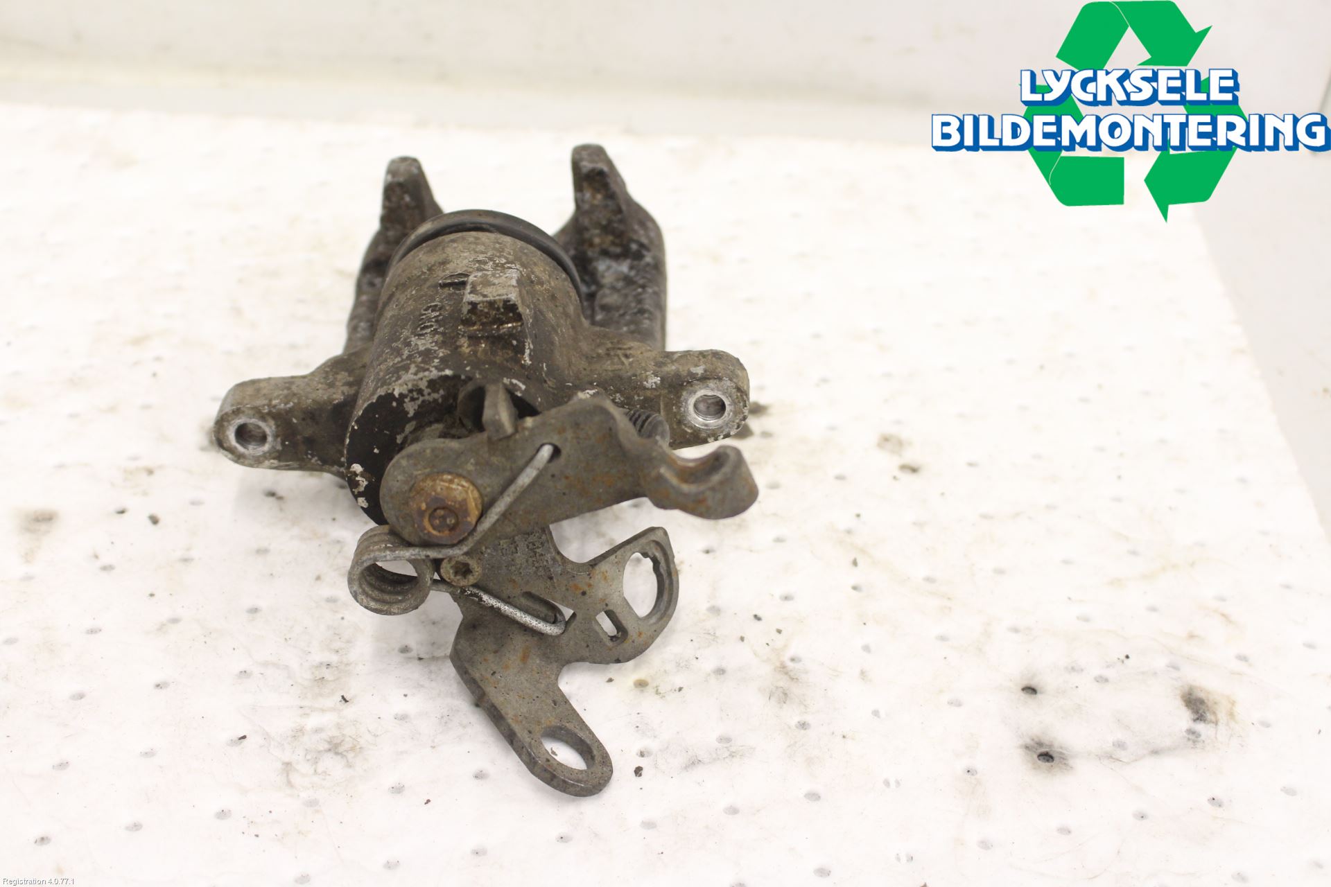 Volkswagen VW GOLF VI 09-13 Bromsok Fram Höger