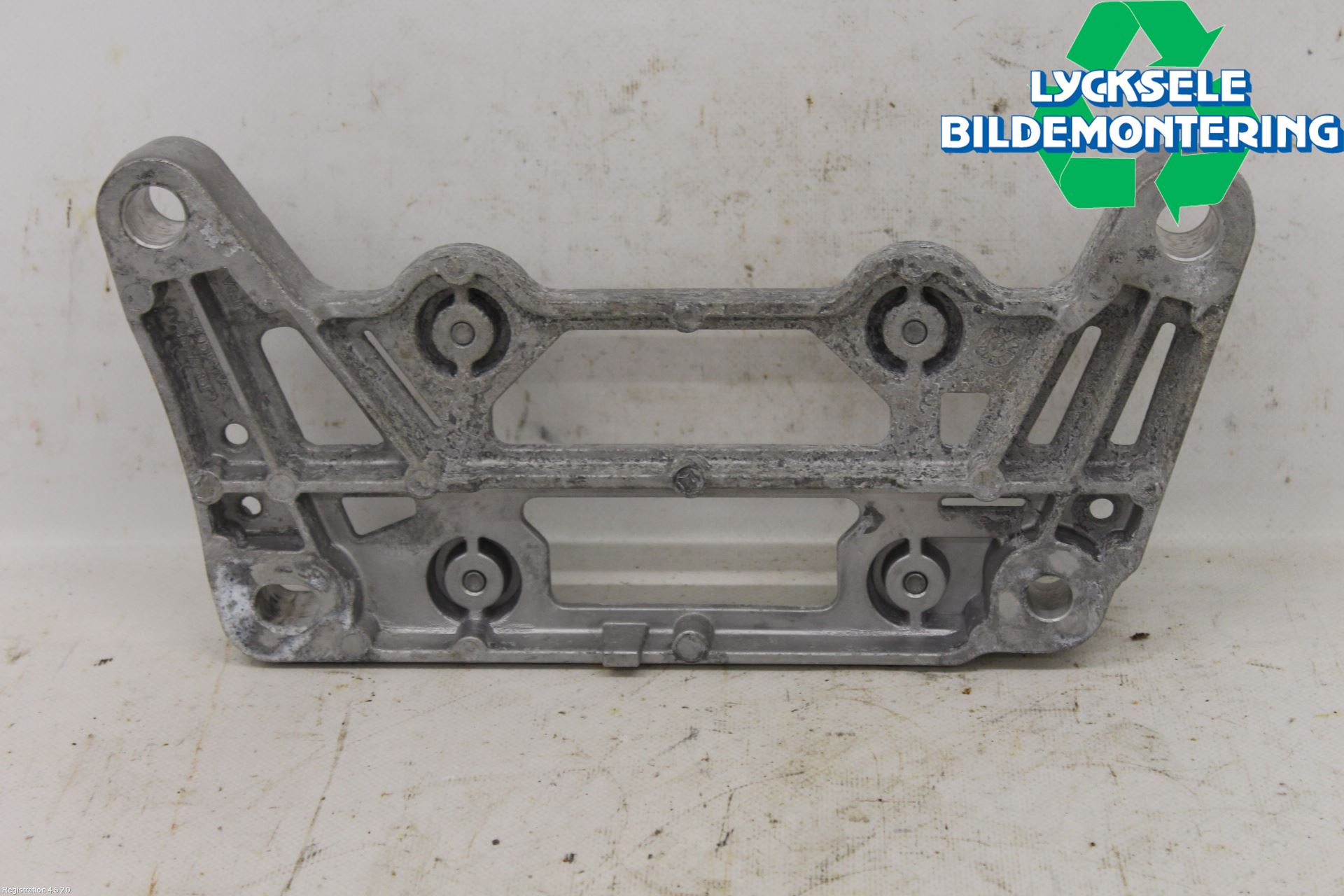 Ford MUSTANG Mach-E 21- Motorbalk