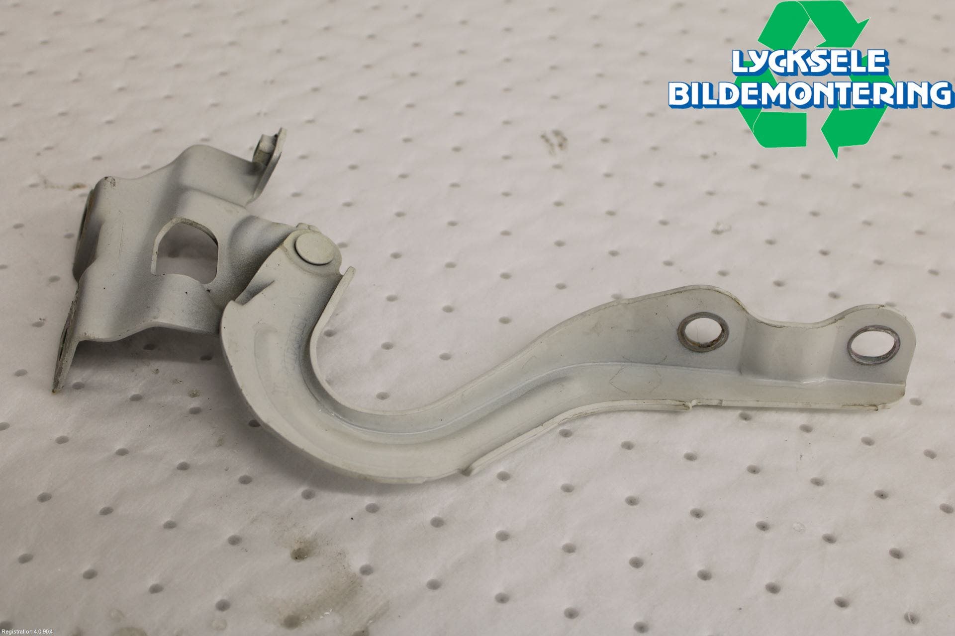 Kia PICANTO 12-17 Huvgångjärn