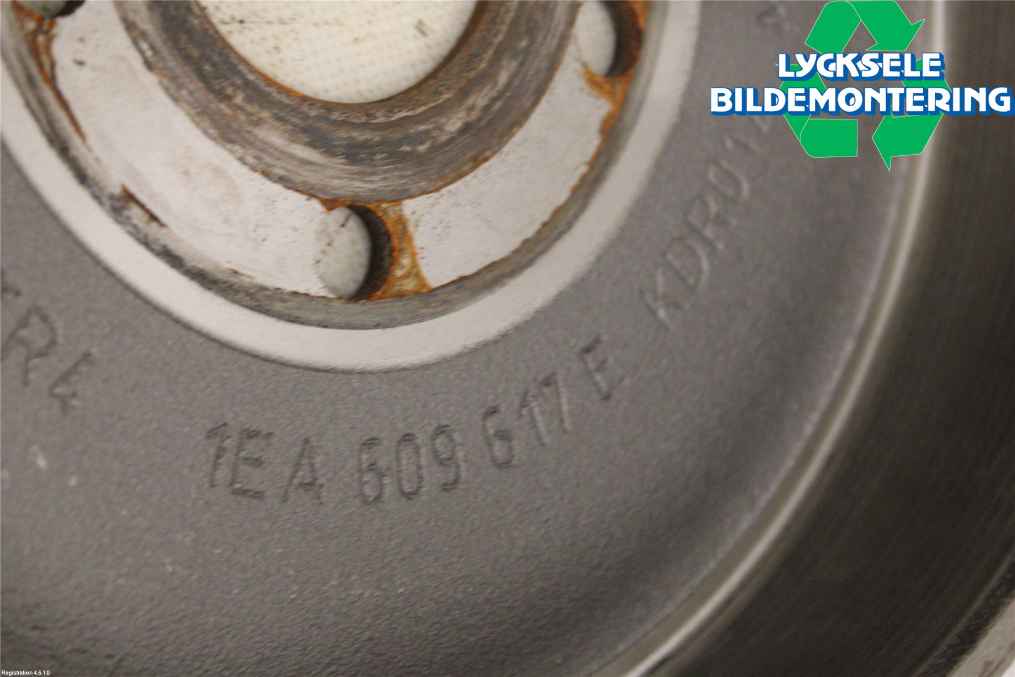 Skoda ENYAQ iV 21- Bromstrumma Bak