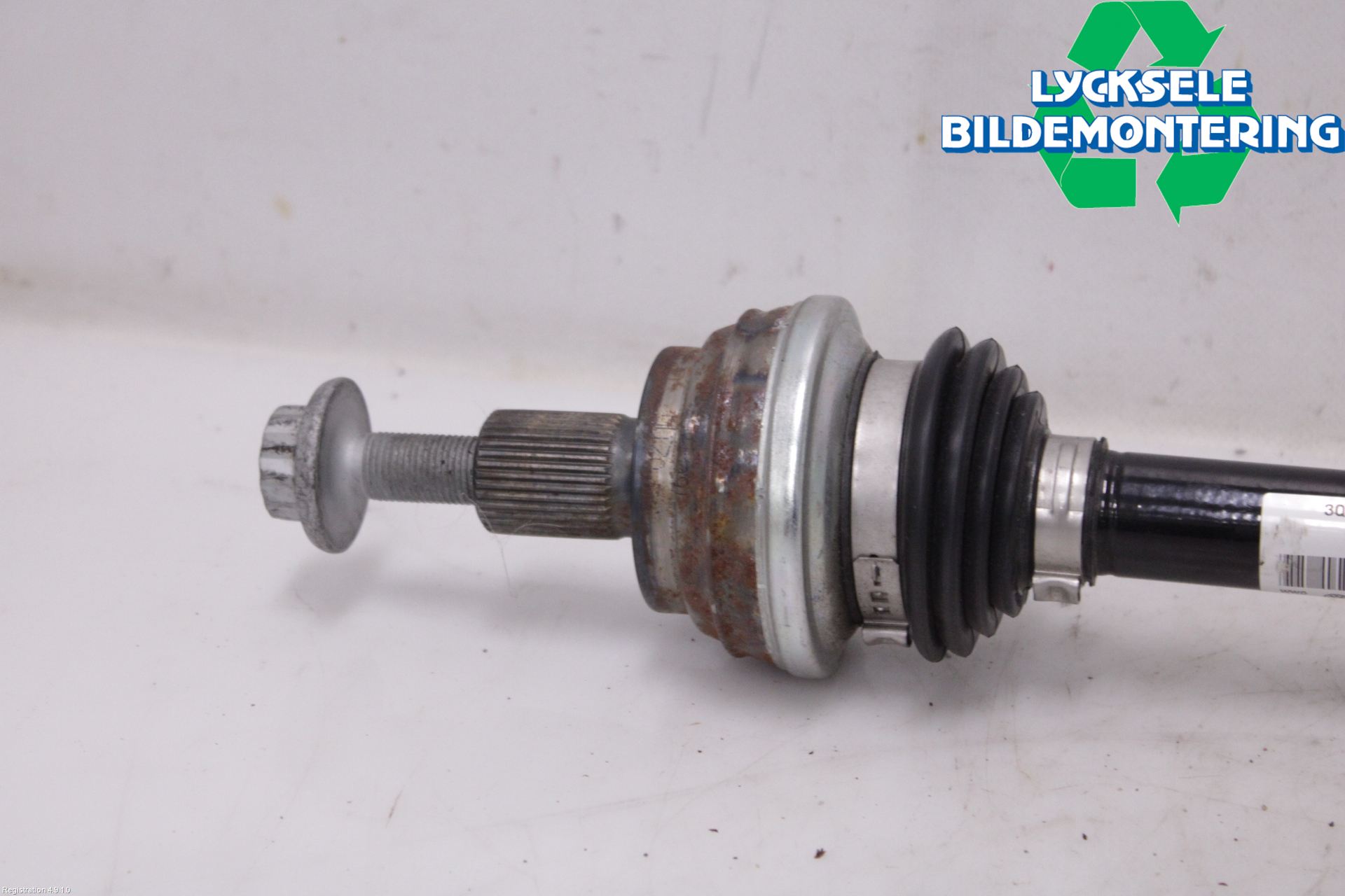 Volkswagen VW TIGUAN 16-24 Drivaxel Bak Höger