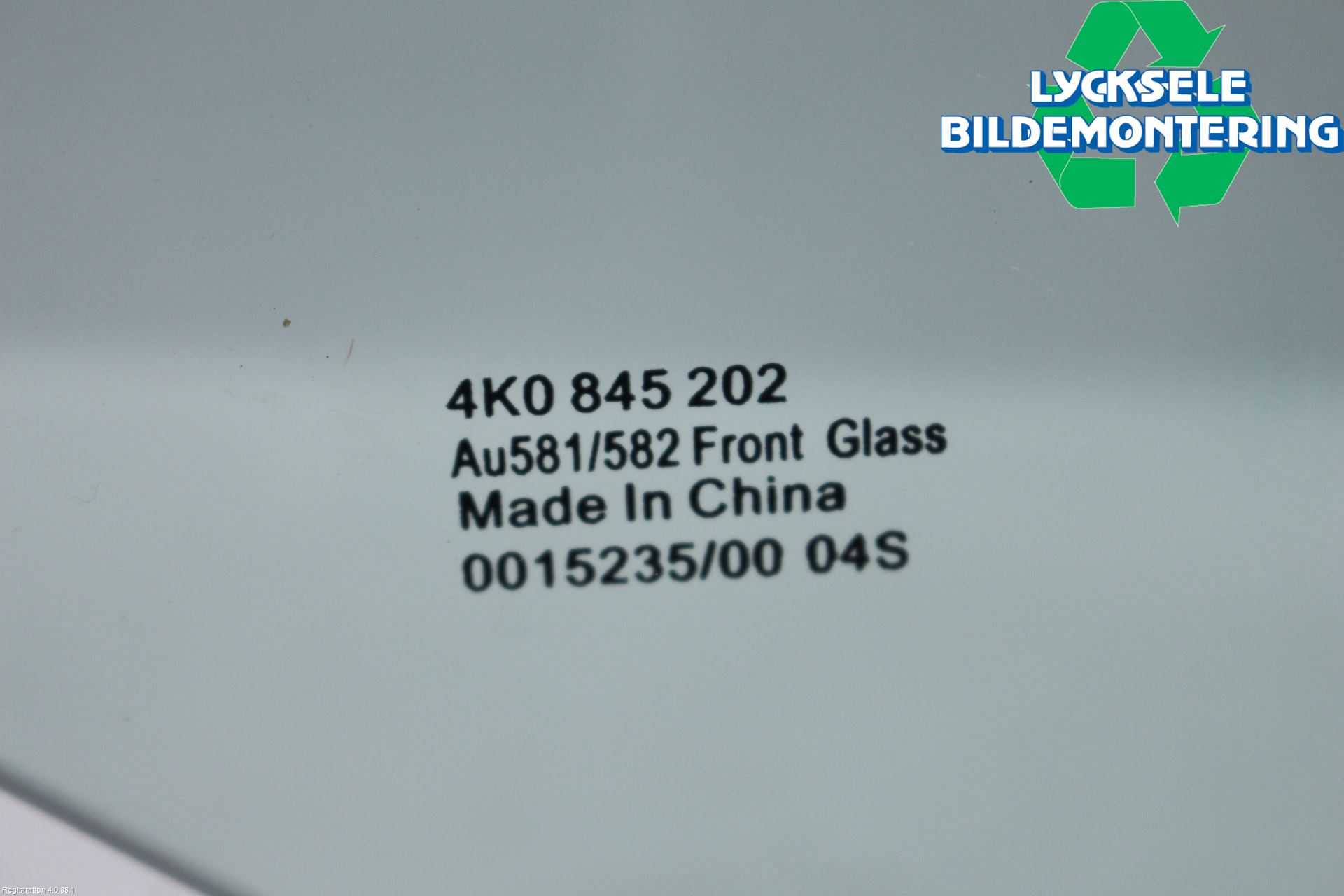 Audi A6 F2/C8 19- Dörruta Fram Höger