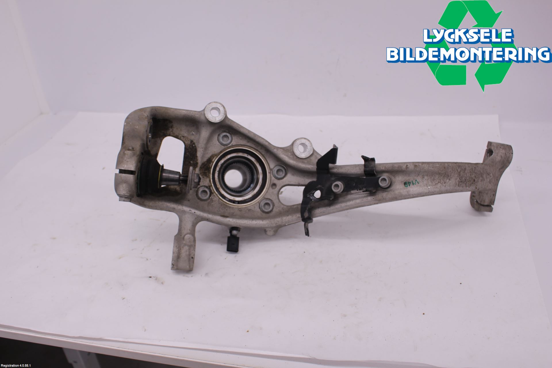 Audi A6 F2/C8 19- Styrspindel Lagerhus Vä