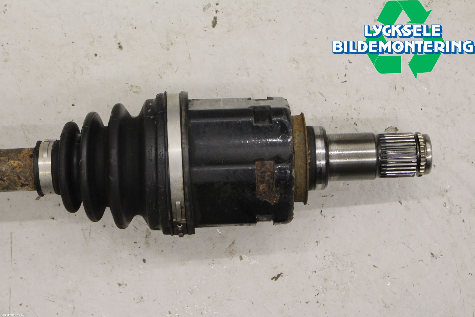 Toyota HILUX 05-16 Drivaxel Fram Höger