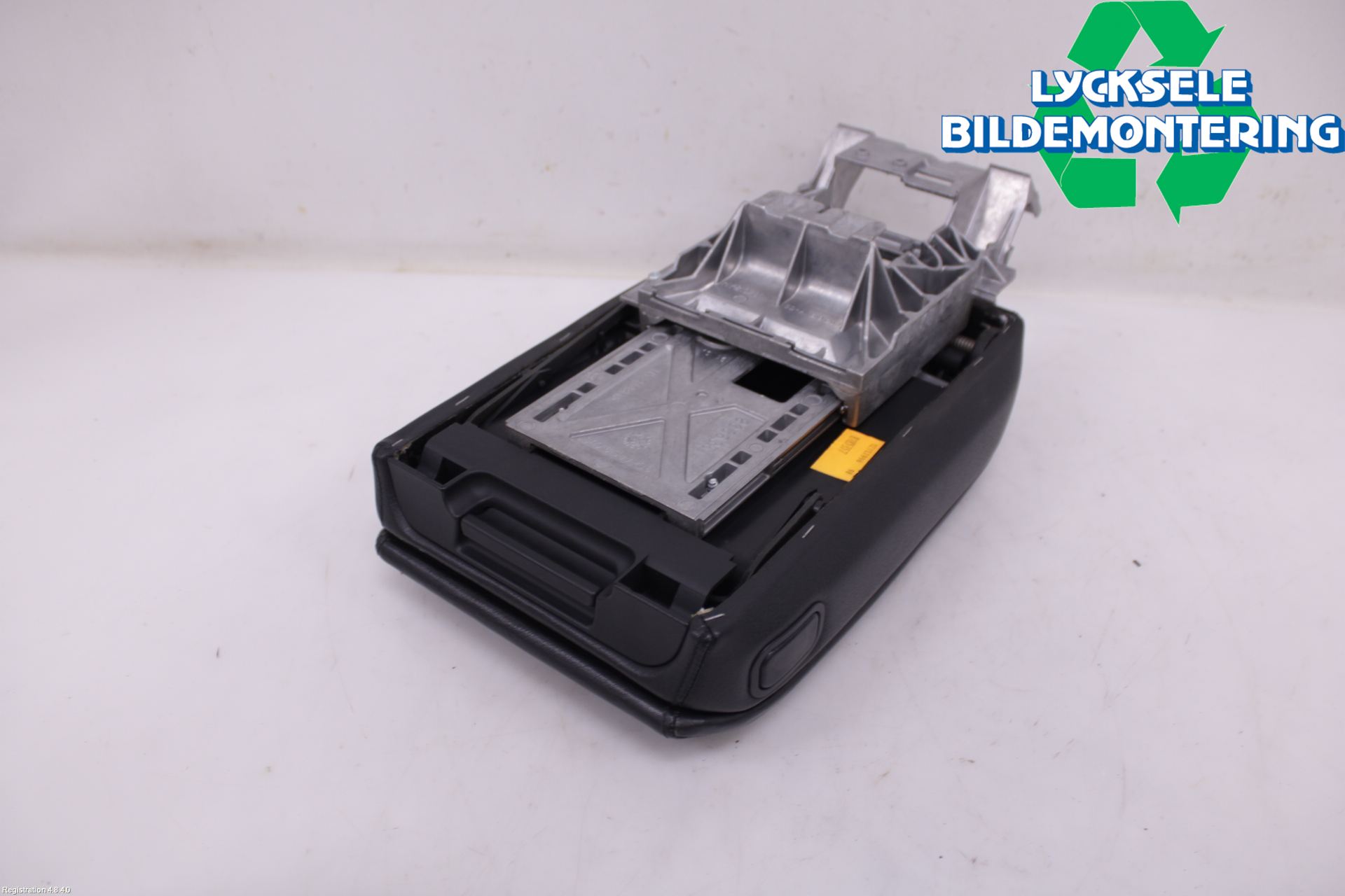 BMW 7 E38      93-01 Inredning Armstöd