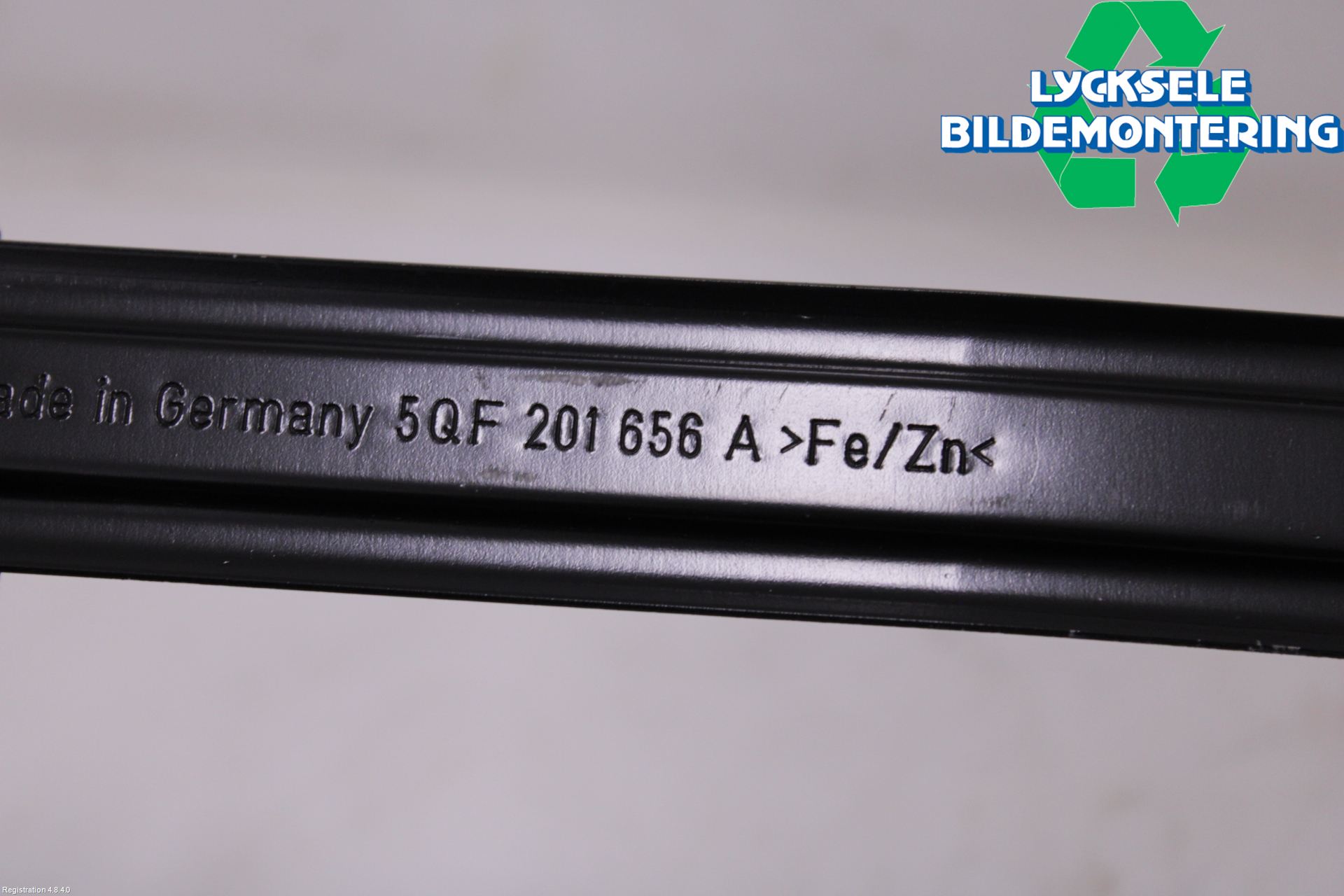 Volkswagen VW TIGUAN 24- Bränsletanksband