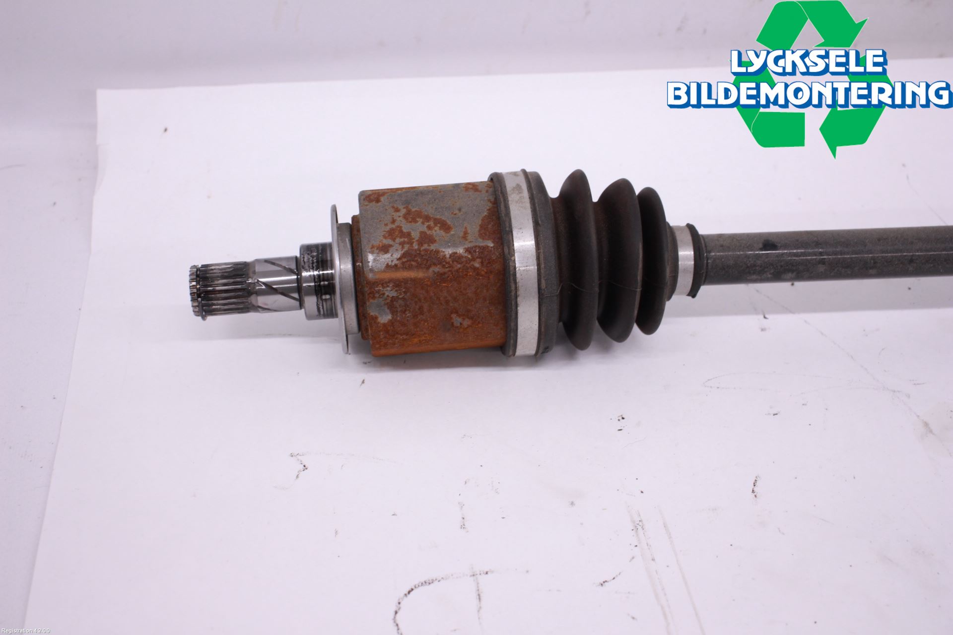 Nissan X-TRAIL T33 22- Drivaxel Bak Höger