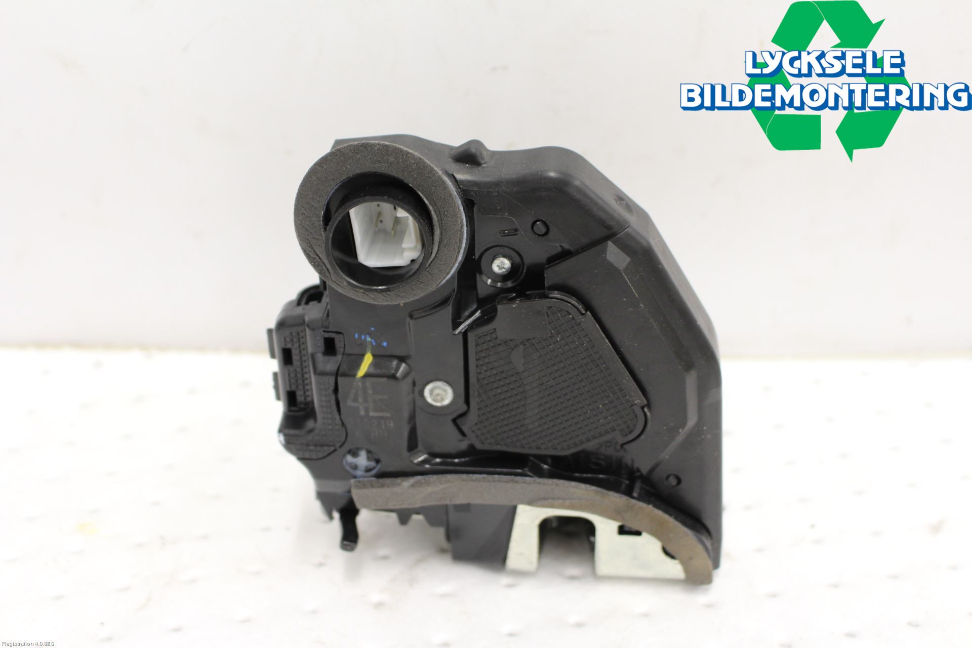 Toyota COROLLA 19- Låskista-Dörrlås