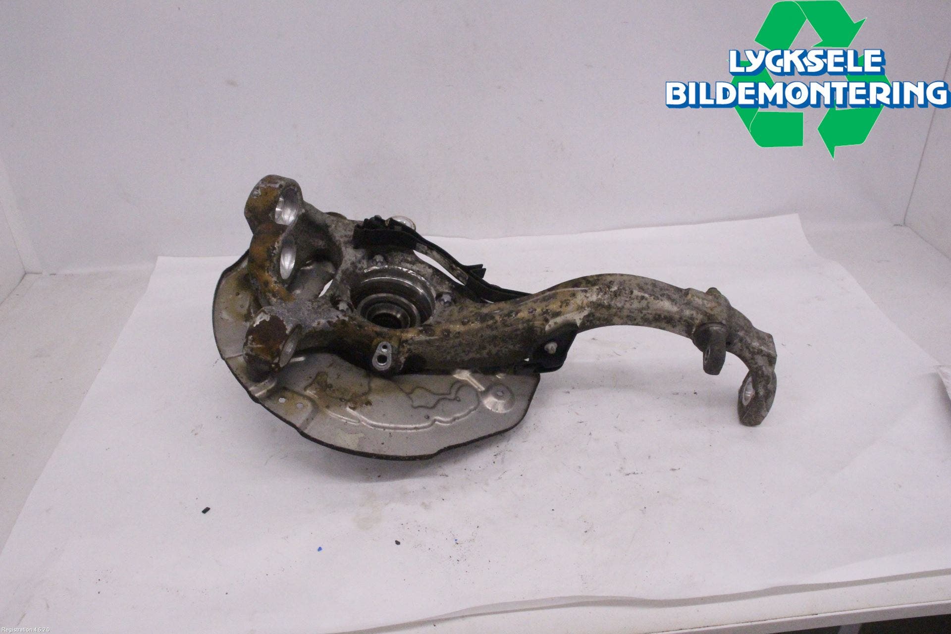 MB GLC-KLASS (X253/C253) 15-22 Styrspindel Lagerhus Vä