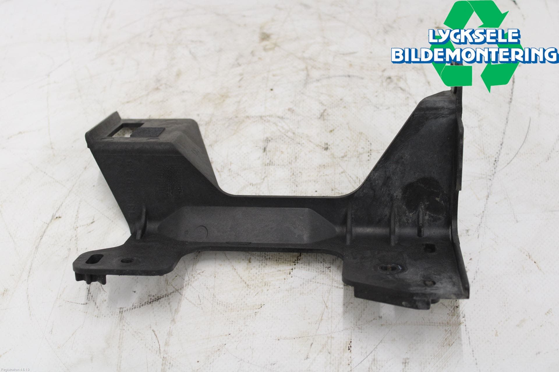 Volvo 740 88-92 Strålkast Fästsarg