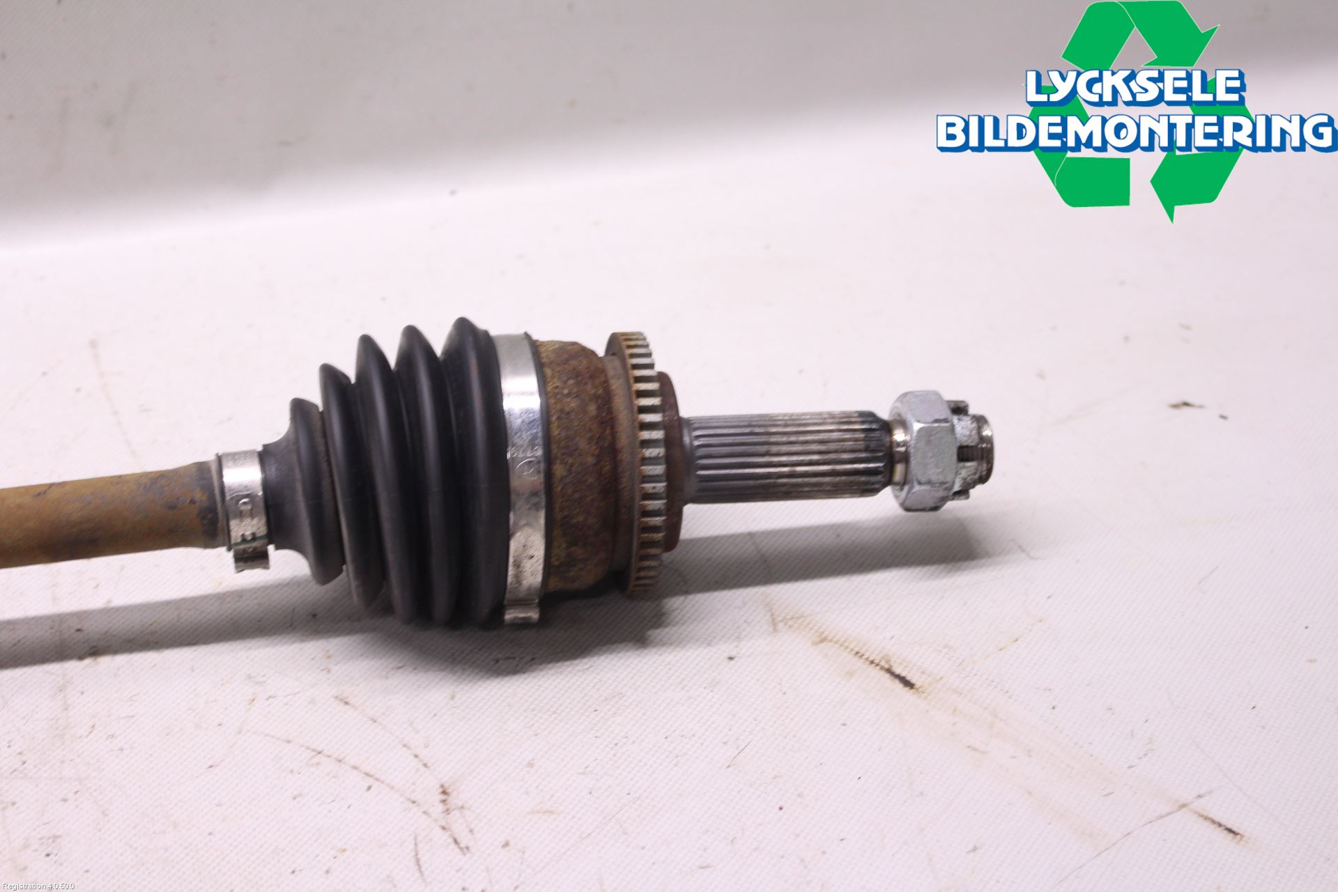 Hyundai i20 PB 09-14 Drivaxel Fram Höger