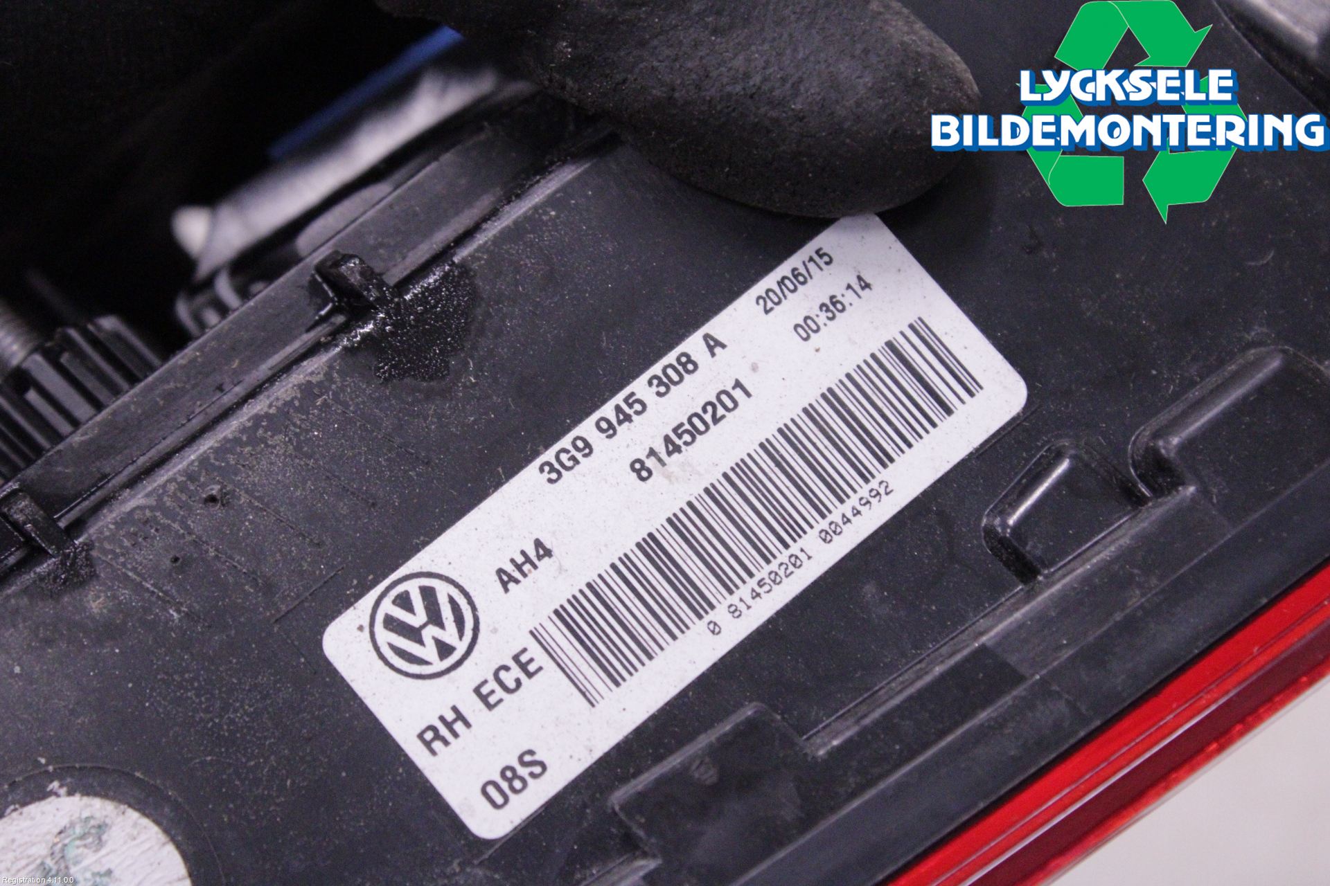 Volkswagen VW PASSAT 15-19 Bakljus Lucka Hö