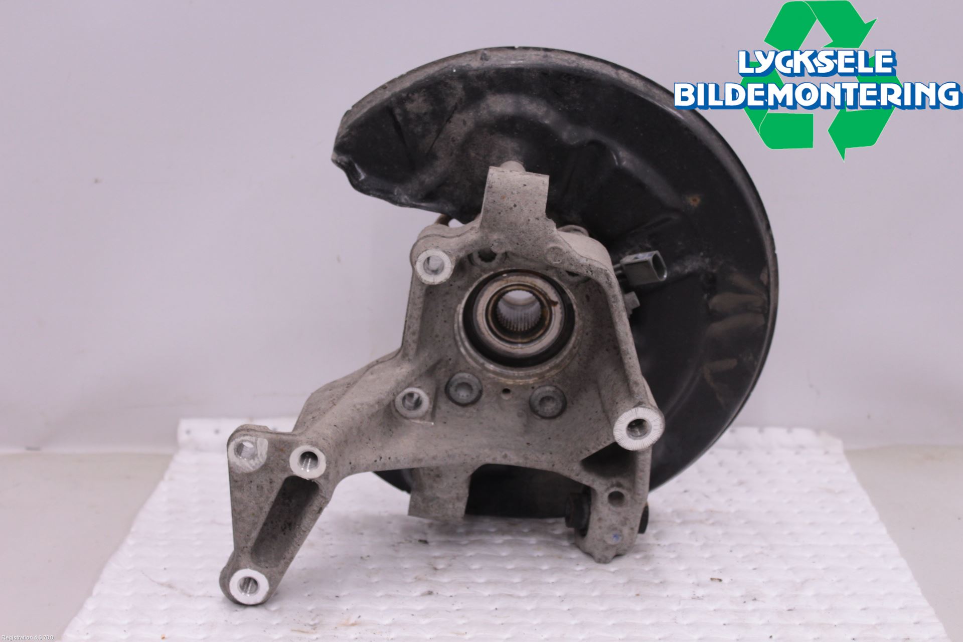 Audi Q3 8U 12-18 Hjullagerhus Bak Hö