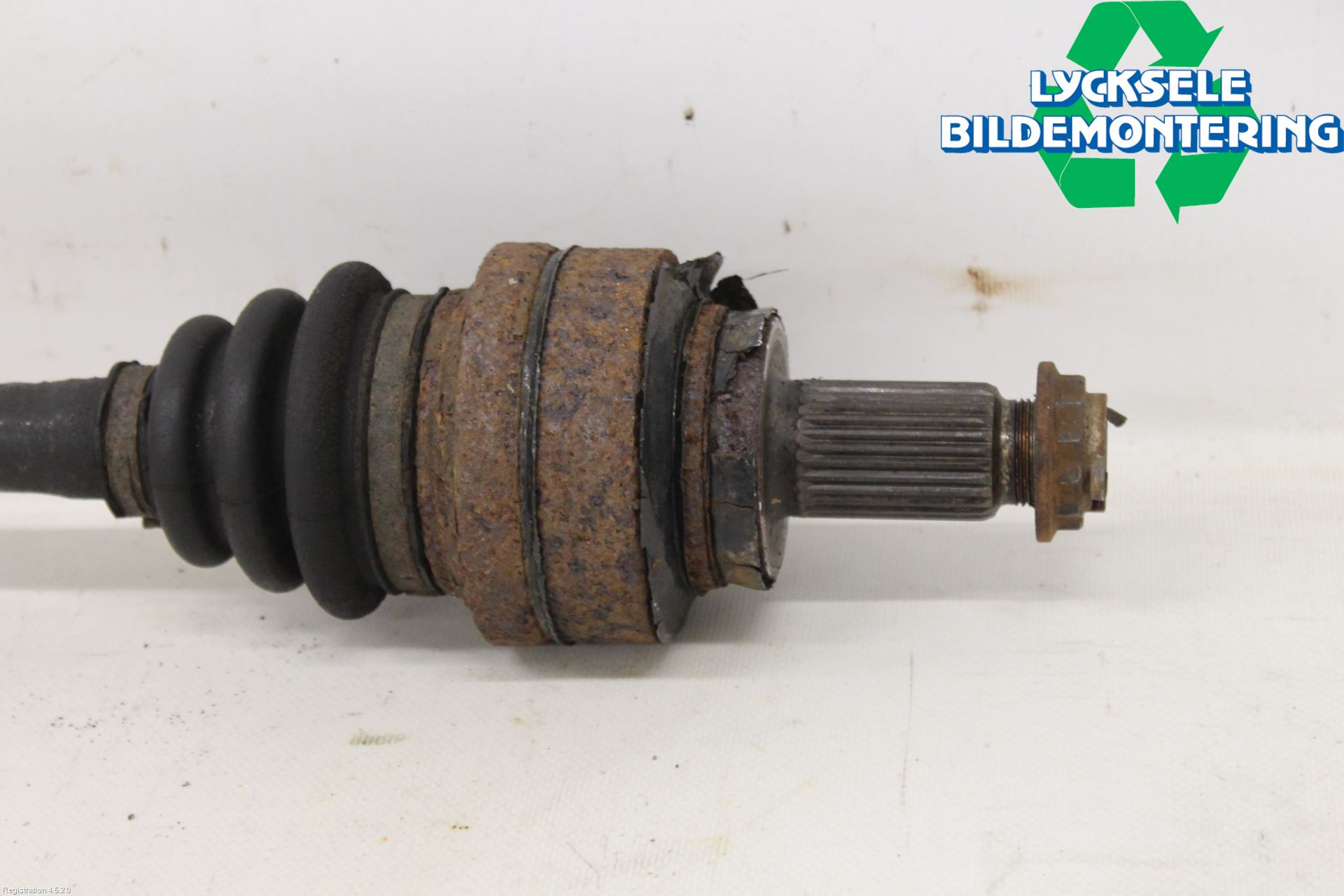 BMW 3 GT F34 13-19 Drivaxel Bak Vänster